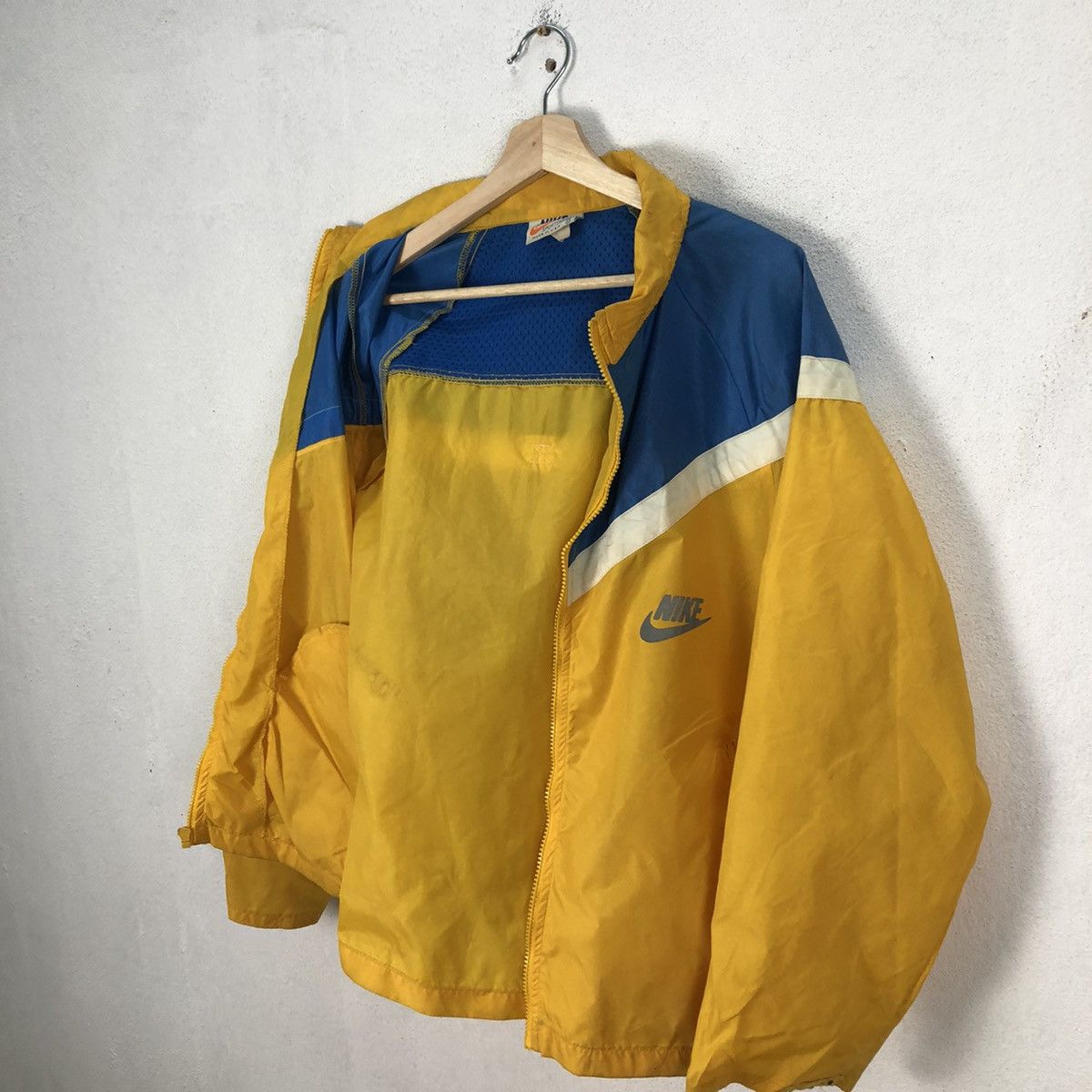 Nike VINTAGE NIKE SPORTSWEAR MADE IN USA RARE COLOUR Size US M / EU 48-50 / 2 - 11 Thumbnail