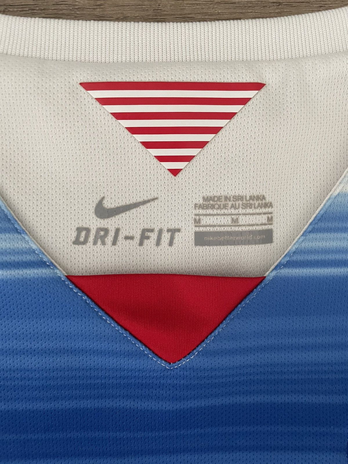 Nike USA 2015 Away Jersey Size US M / EU 48-50 / 2 - 5 Thumbnail