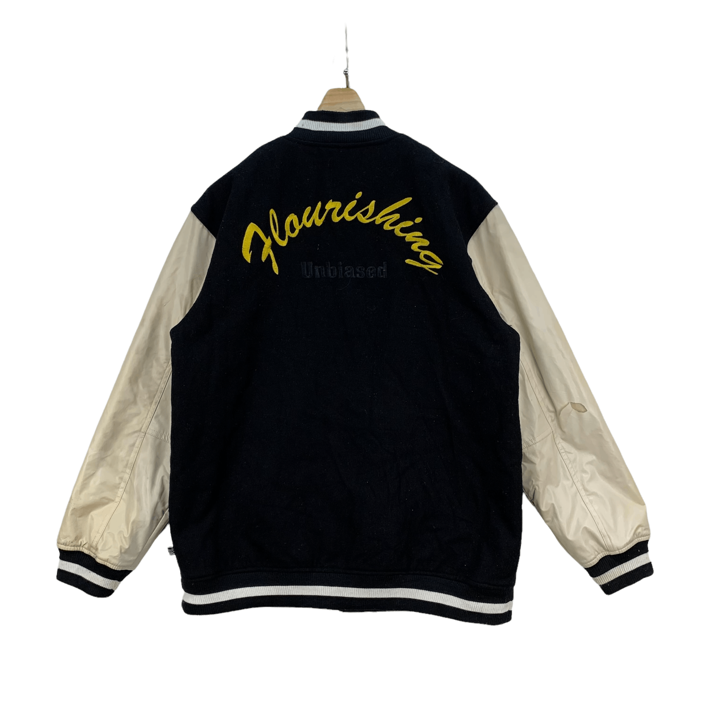 Japanese Brand flourishing unbiased Embroidery Big Logo Varsity #3939-136 Size US XL / EU 56 / 4 - 16 Thumbnail