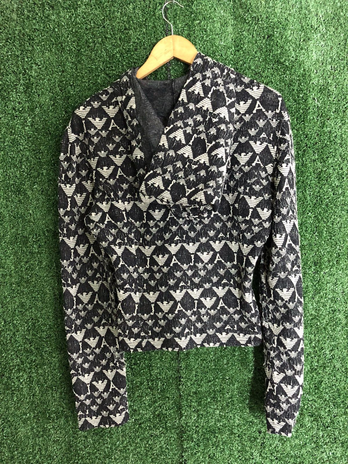 Giorgio Armani 🔥RARE GIORGIO ARMANI MANOGRAM CROP SWEAT MADE IN ITALY Size US S / EU 44-46 / 1 - 6 Thumbnail