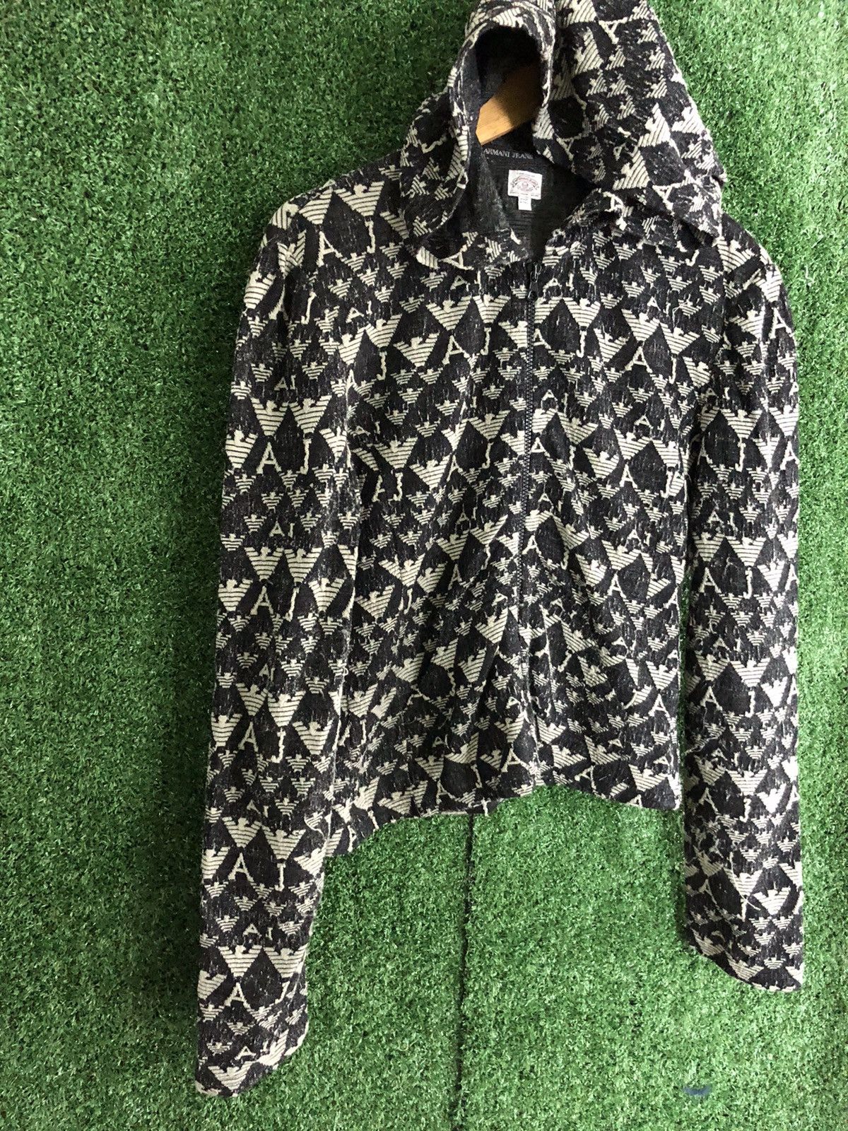 Giorgio Armani 🔥RARE GIORGIO ARMANI MANOGRAM CROP SWEAT MADE IN ITALY Size US S / EU 44-46 / 1 - 5 Thumbnail