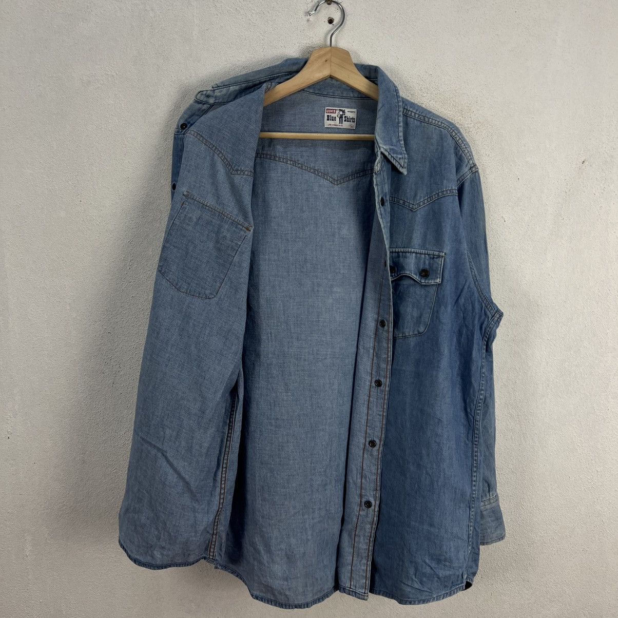 Levi's VINTAGE LEVI'S BLUE SHIRTS BUTTON UPS JEANS STYLE WEAR Size US L / EU 52-54 / 3 - 12 Thumbnail