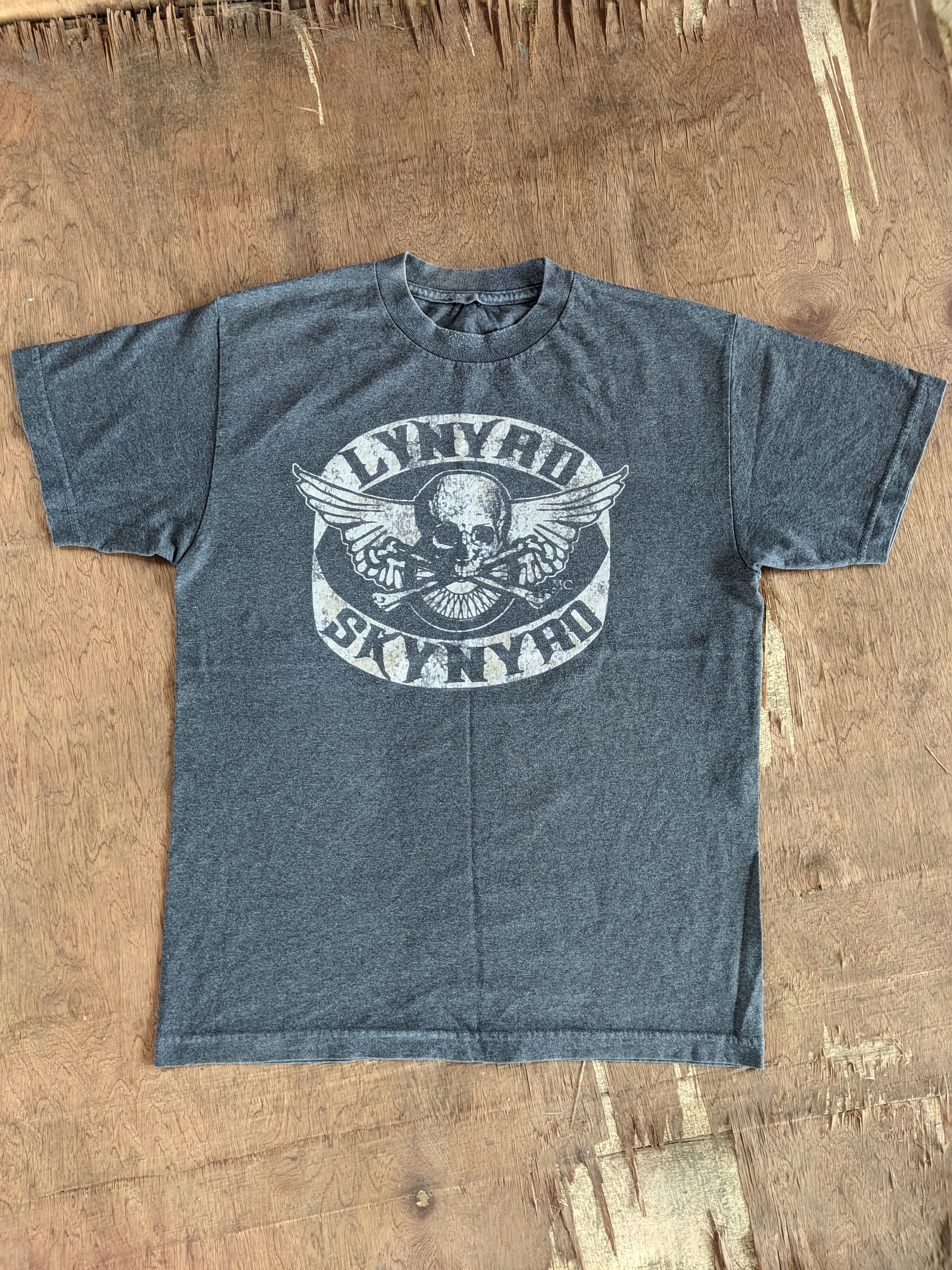 Band Tees Vintage Y2k Band LYNYAD SKYNYAD © 2004 Tshirts Size US M / EU 48-50 / 2 - 1 Thumbnail