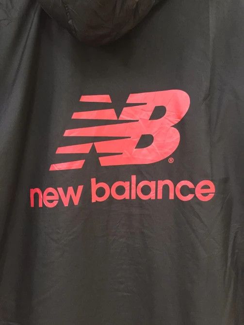 New Balance NEW BALANCE BIG LOGO OVERSIZED PARKA Size US XXL / EU 58 / 5 - 6 Thumbnail