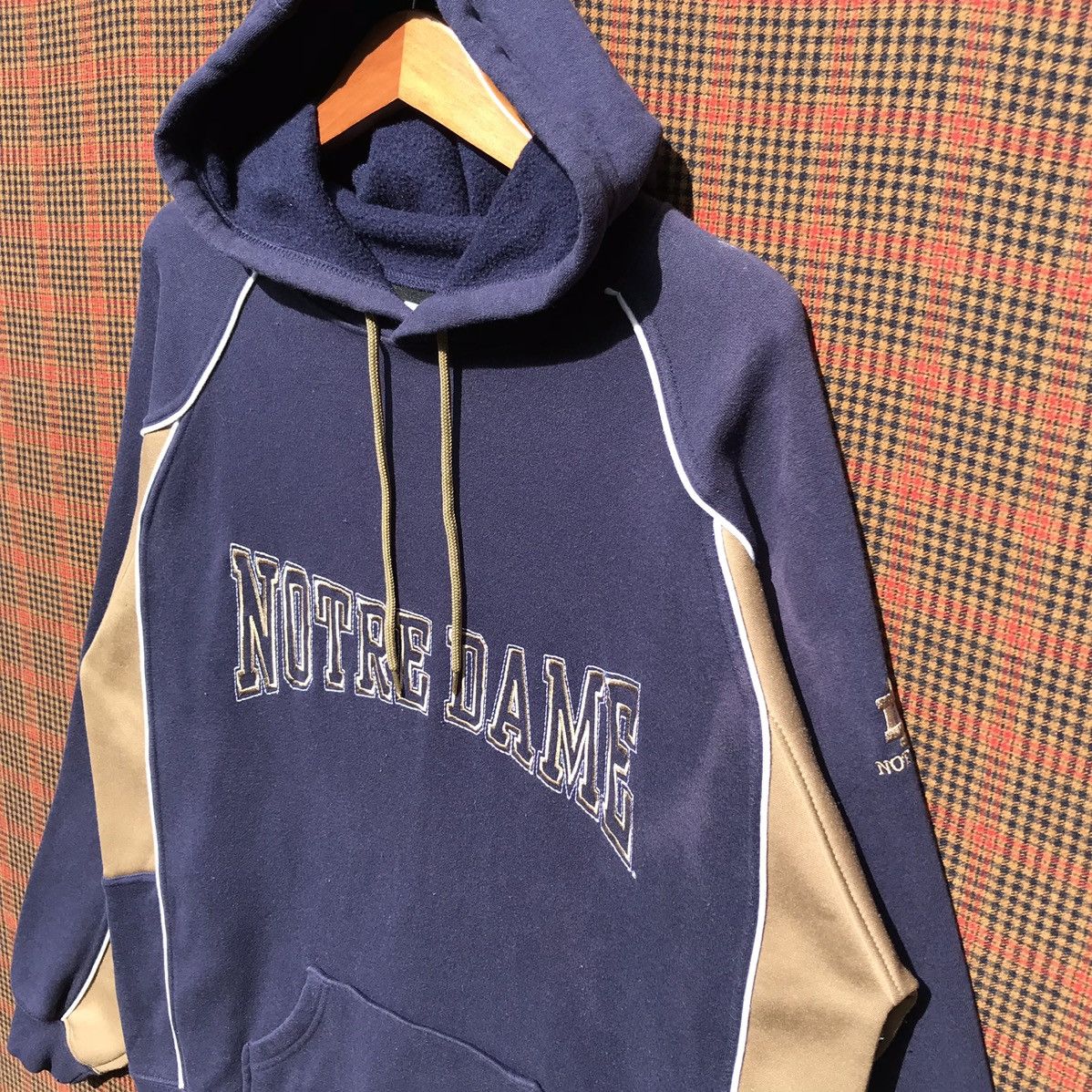 Starter Vintage Notre Dame College Hoodie Sweatshirt Starter. Size US L / EU 52-54 / 3 - 4 Thumbnail