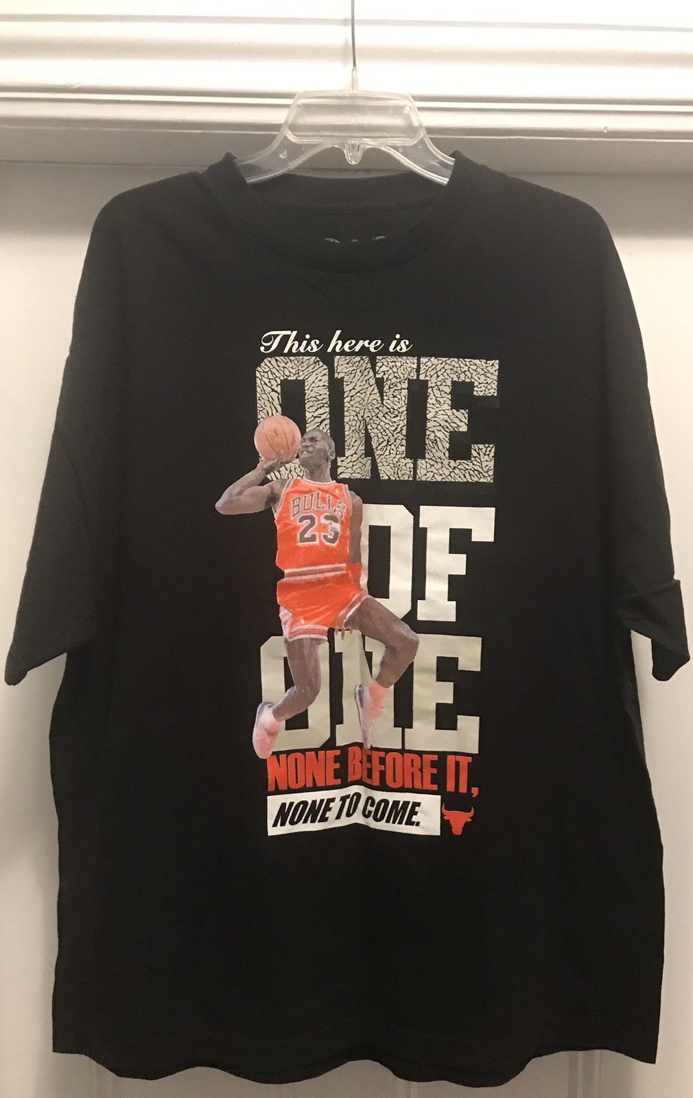 Other Sneaker fiend Michael Jordan MJ one of one Bulls tee XXL Size US XXL / EU 58 / 5 - 1 Thumbnail