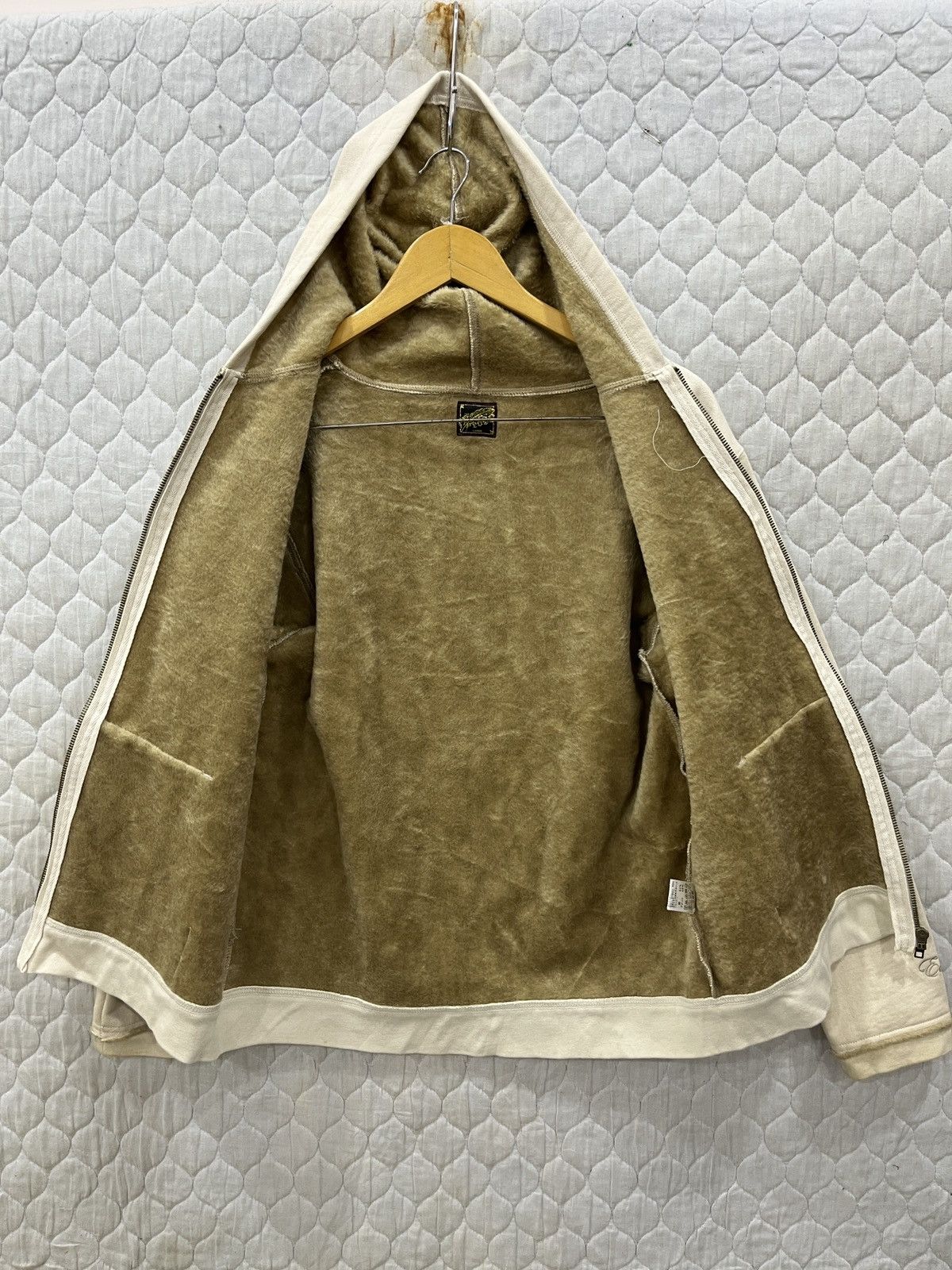 Japanese Brand (Aaa). VINTAGE EDGE CALIFORNIA SURF HOODIE SWEATER Size US S / EU 44-46 / 1 - 9 Thumbnail