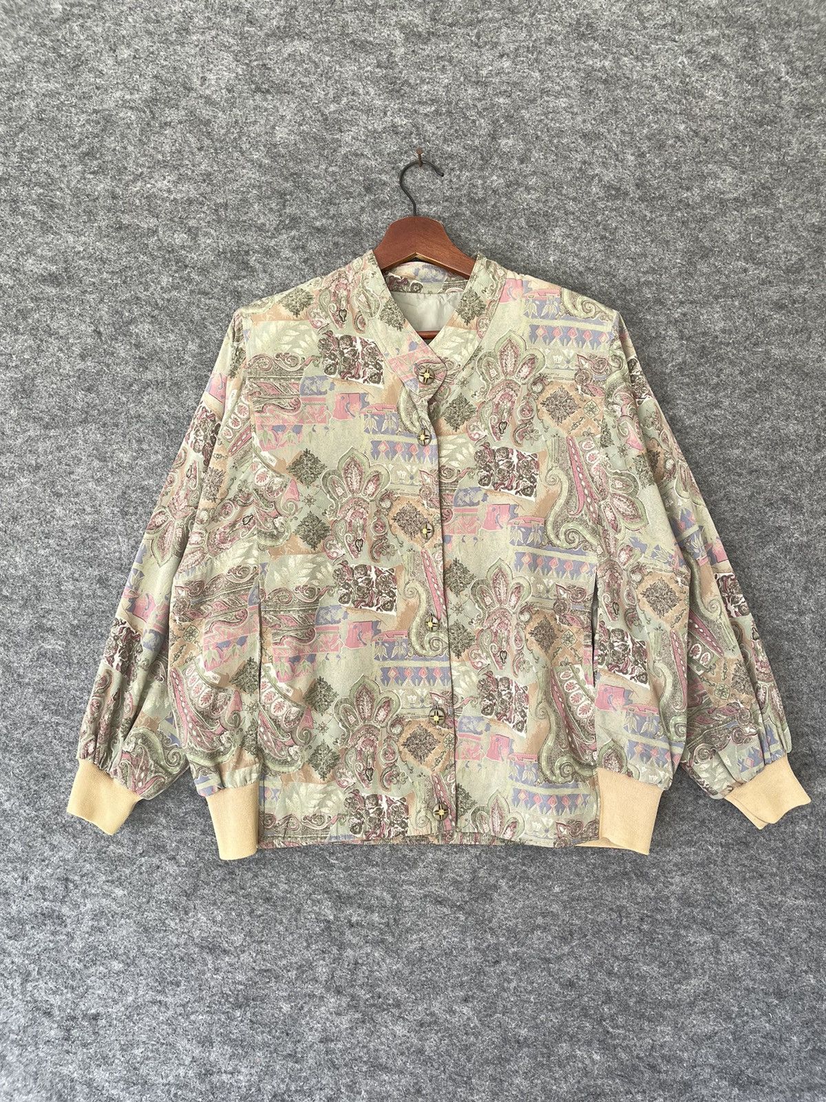 Japanese Brand VINTAGE OVERPRINTED BOMBERS Size M / US 6-8 / IT 42-44 - 1 Thumbnail