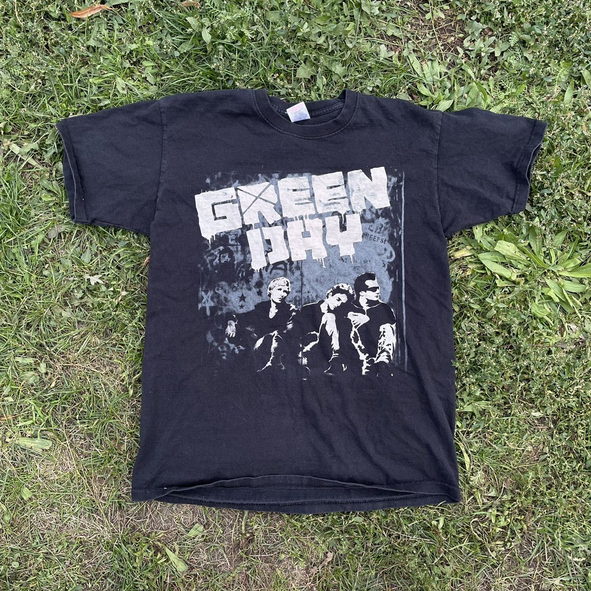 Vintage Vintage Y2K Green Day Graphic Tee Grunge Band Horror Baggy M Size US M / EU 48-50 / 2 - 1 Thumbnail