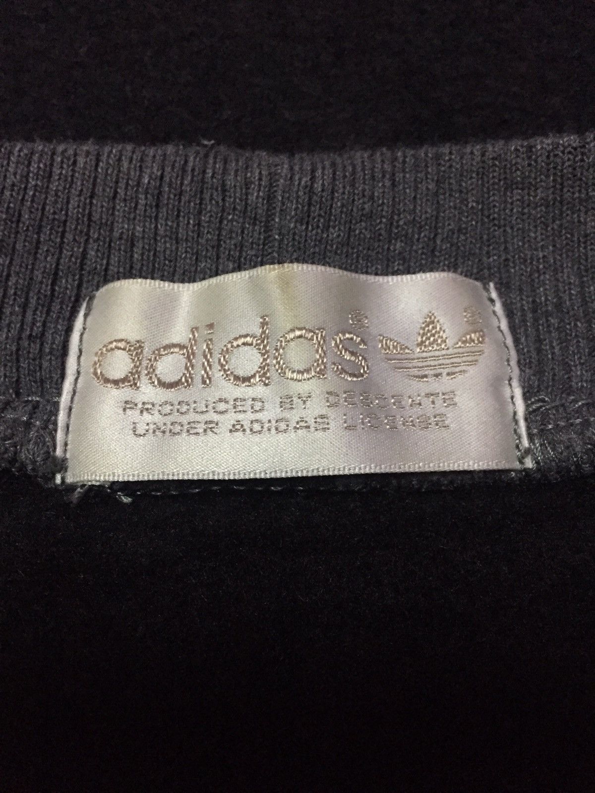 Adidas Adidas Fleece Sweatshirts Size M - L Size US L / EU 52-54 / 3 - 3 Thumbnail