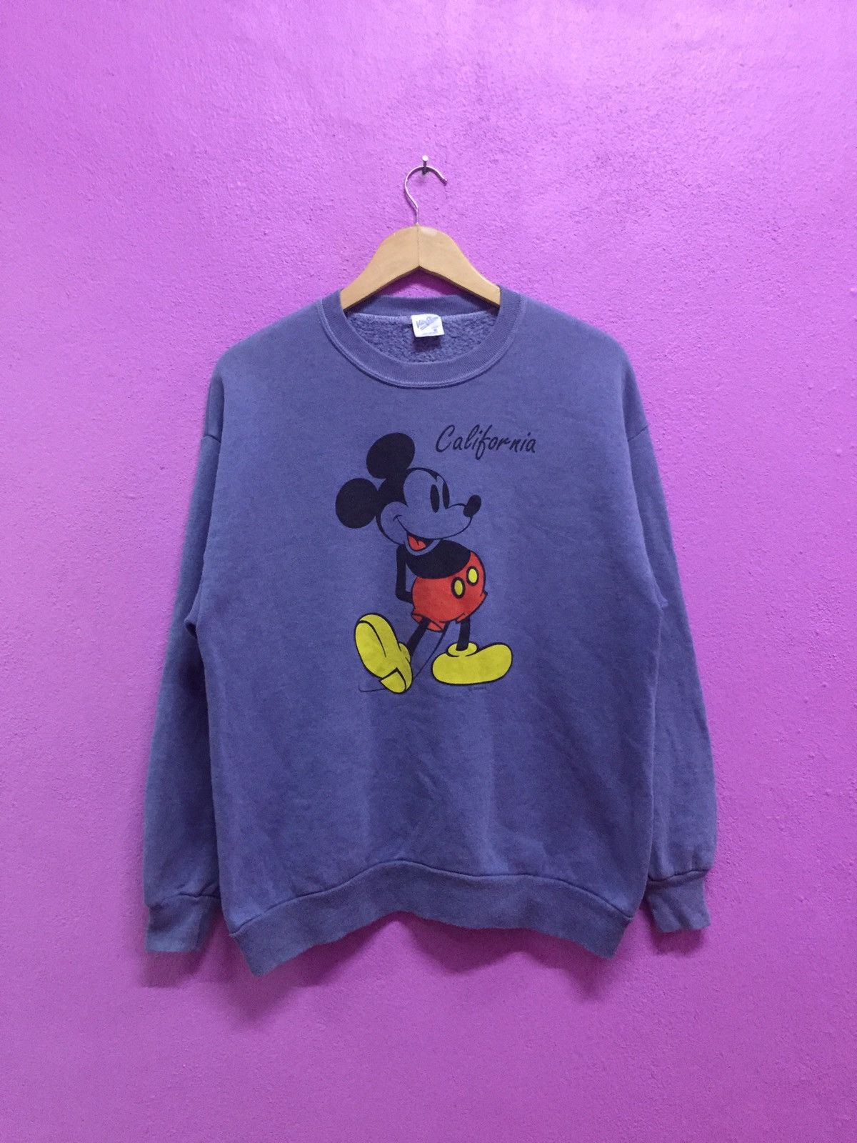 Mickey Mouse Vintage 90’s Mickey Mouse California Sweatshirts Size M Size US M / EU 48-50 / 2 - 1 Thumbnail