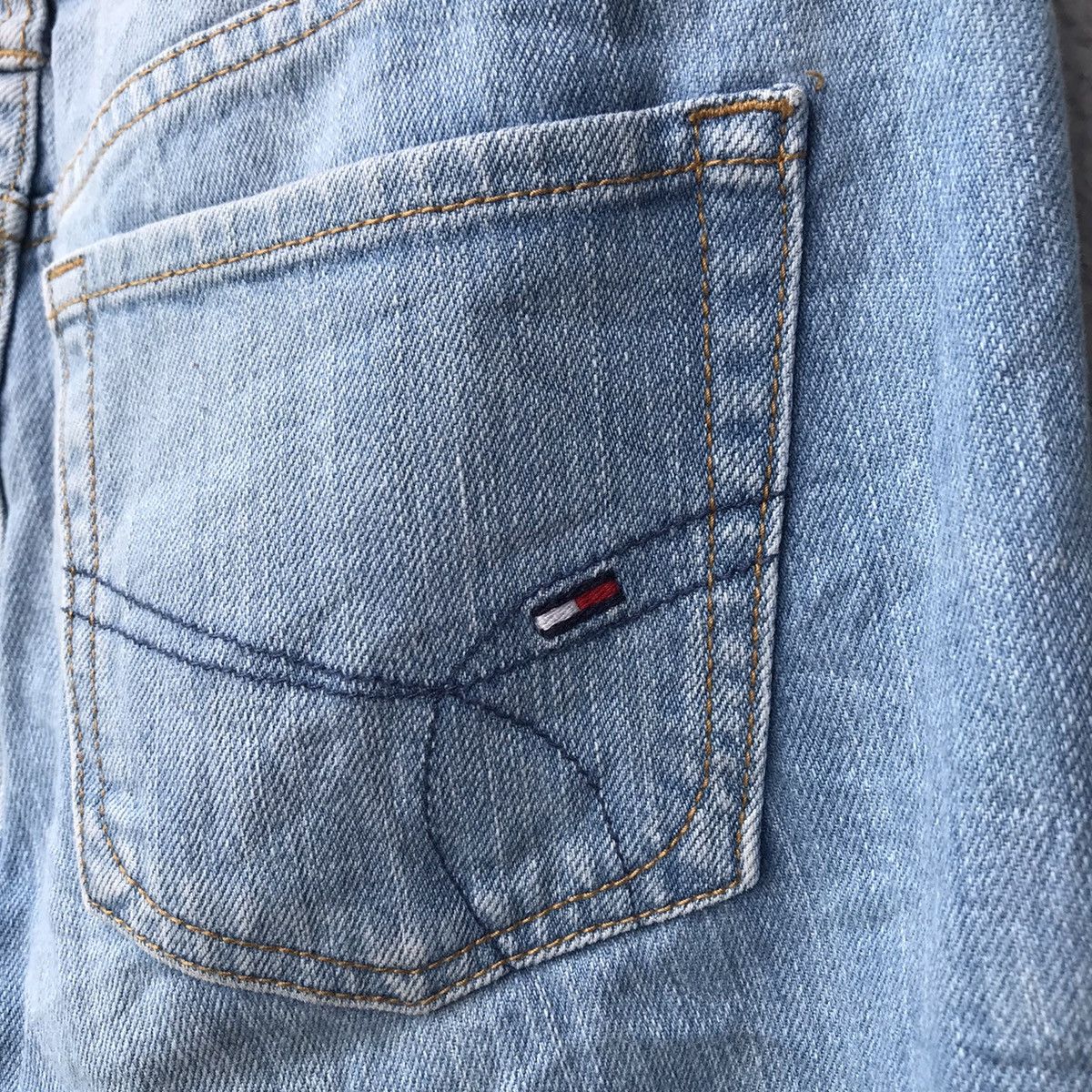 Tommy Hilfiger Vintage Tommy Hilfiger Denim Sun Faded Jeans Size US 29 - 13 Thumbnail