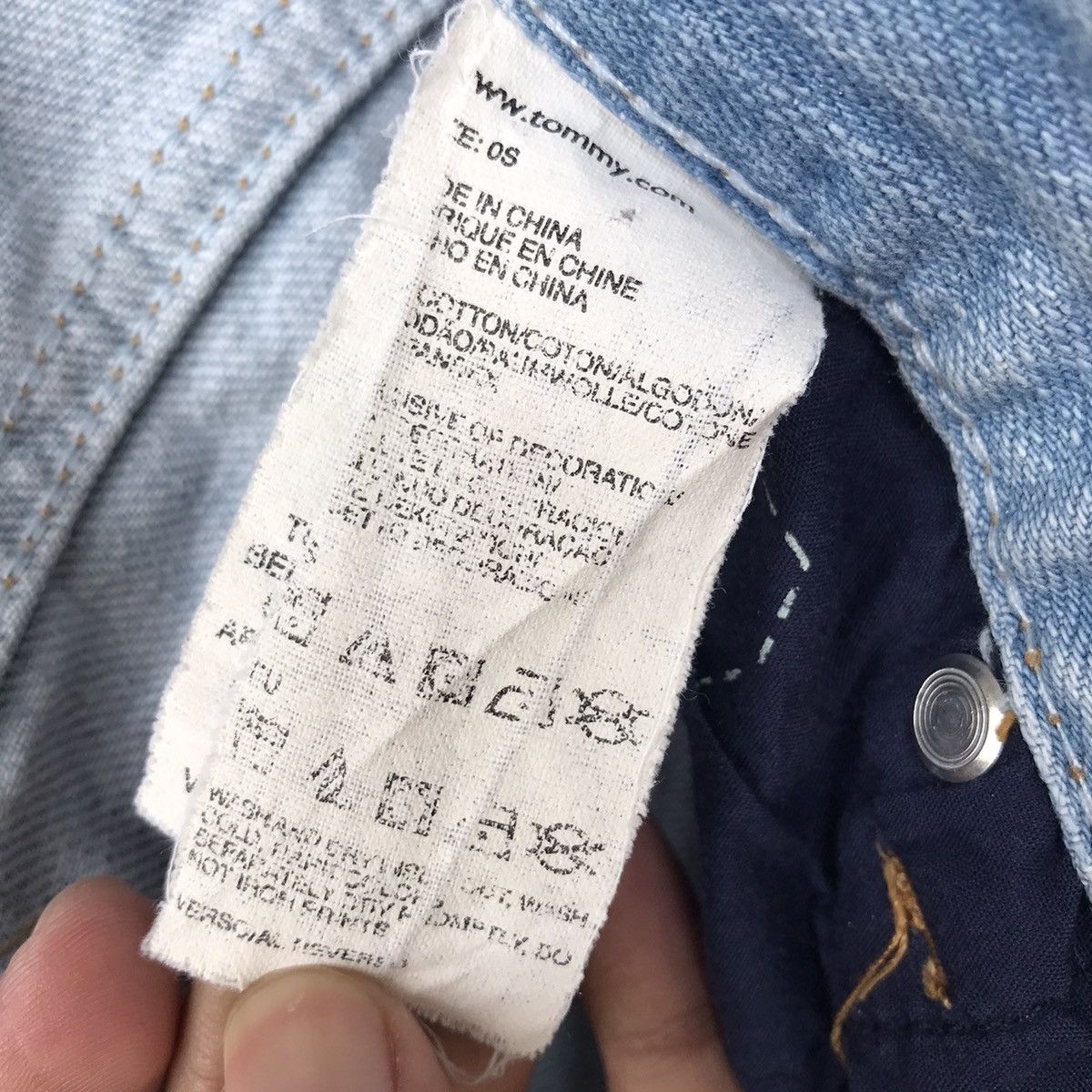 Tommy Hilfiger Vintage Tommy Hilfiger Denim Sun Faded Jeans Size US 29 - 8 Thumbnail