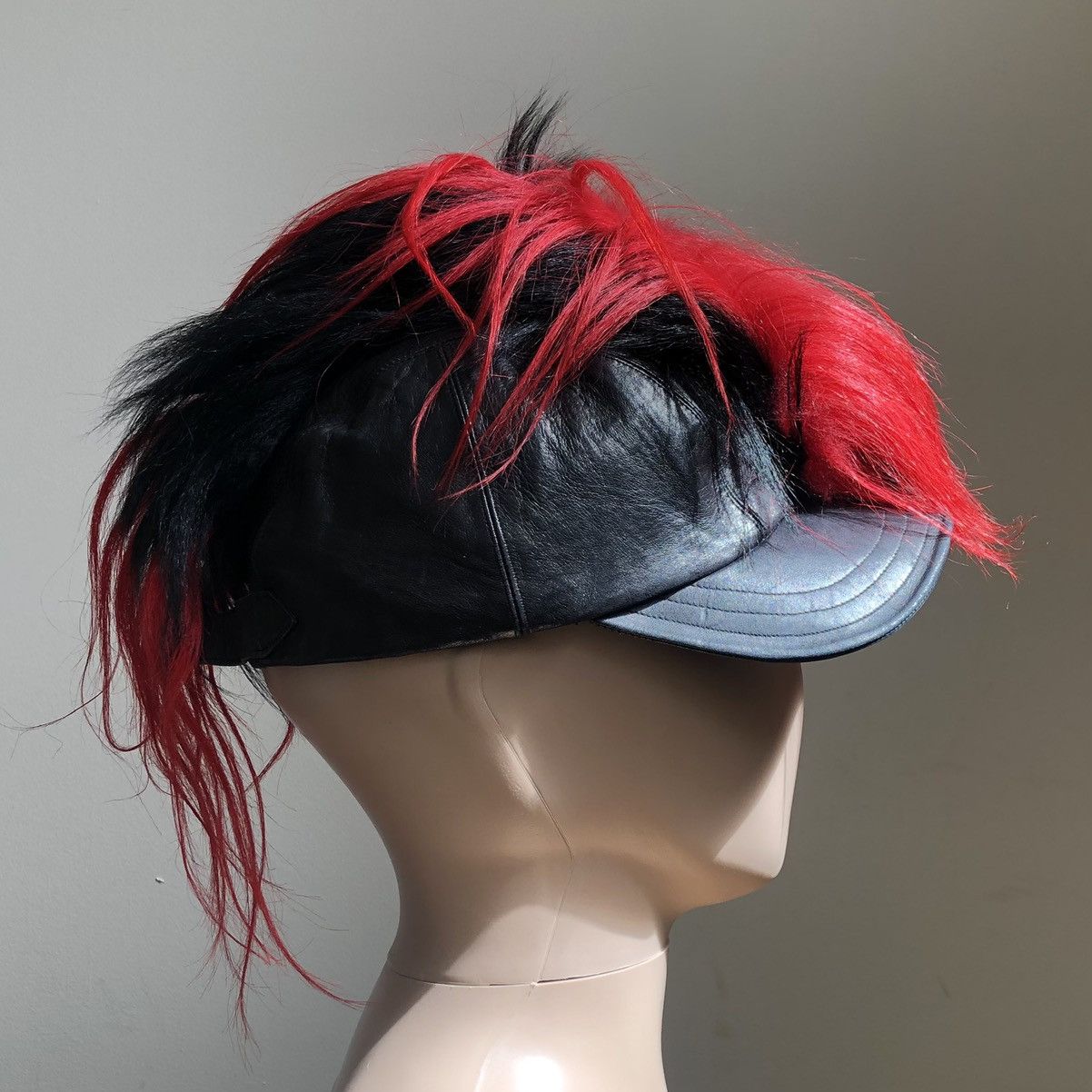 Dior × John Galliano Christian Dior Fall 2002 Mohawk Cap Size ONE SIZE - 1 Thumbnail
