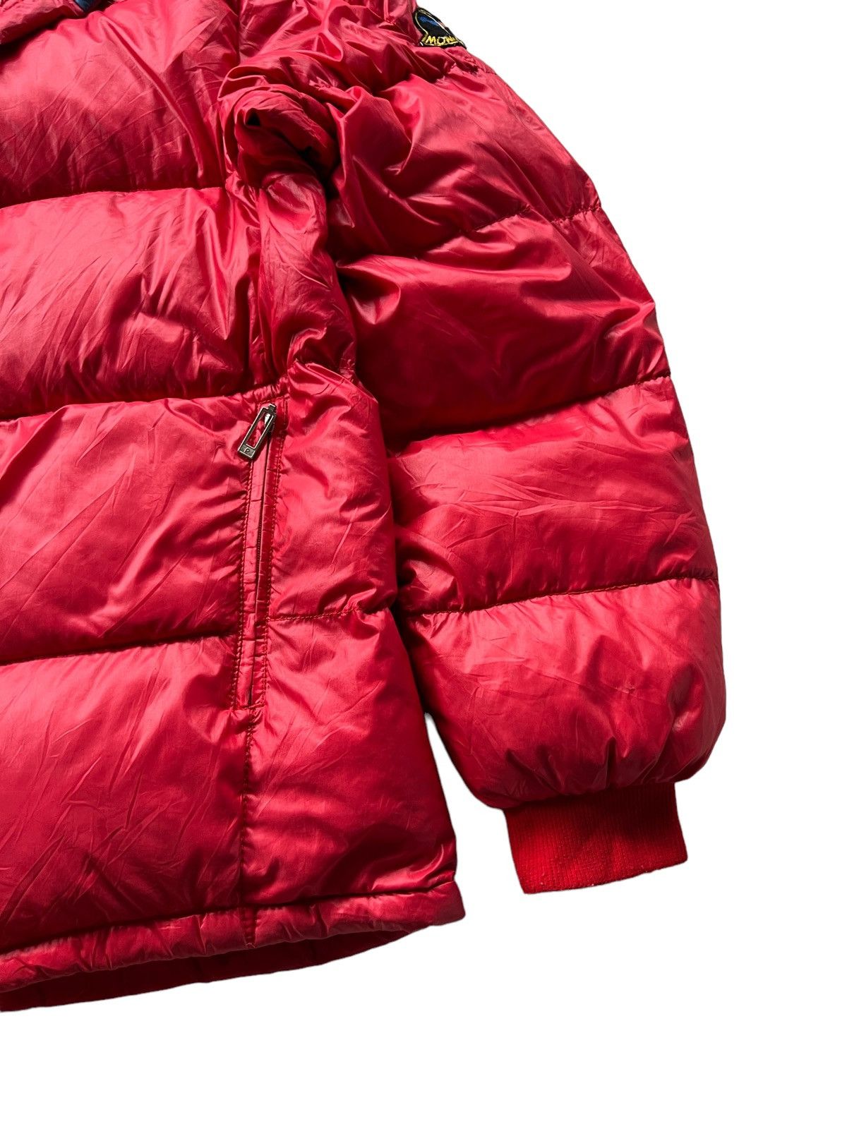 Moncler × Vintage Moncler Puffer Down Red Jacket Size US M / EU 48-50 / 2 - 10 Thumbnail