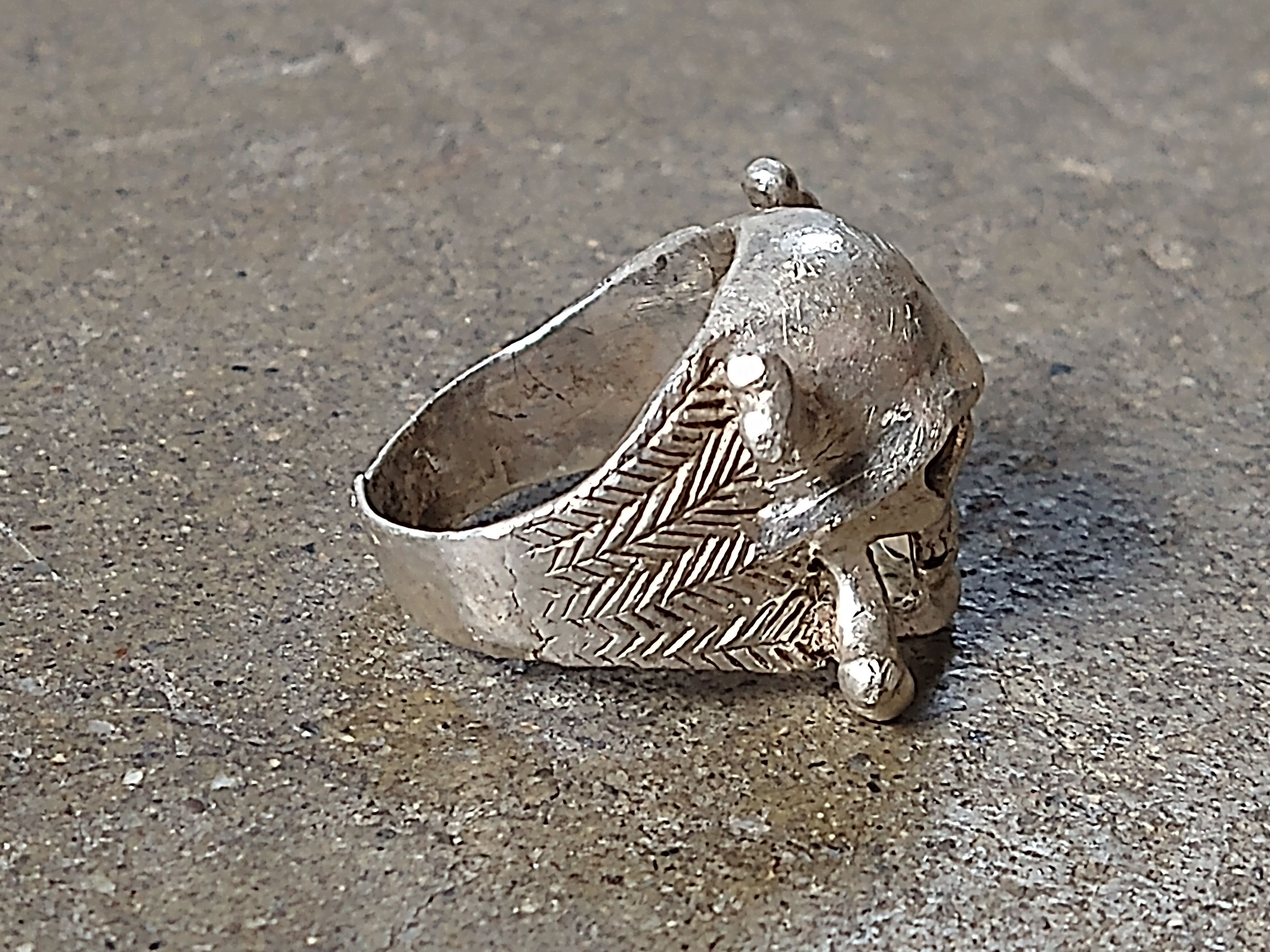 Jewelry Vintage Sterling Silver Ring Skull Biker Size 9.25 Skeleton Size ONE SIZE - 5 Thumbnail
