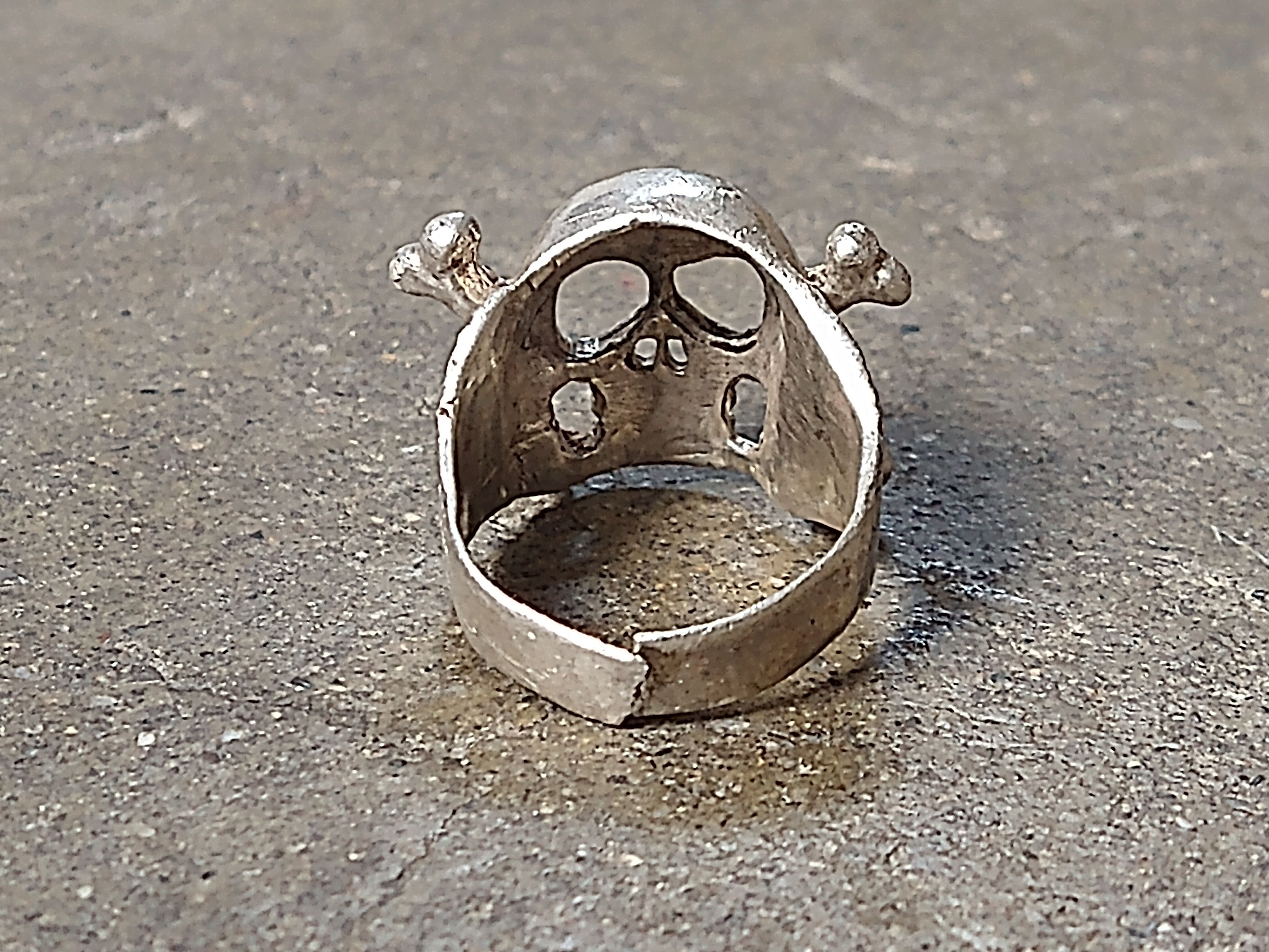 Jewelry Vintage Sterling Silver Ring Skull Biker Size 9.25 Skeleton Size ONE SIZE - 7 Thumbnail