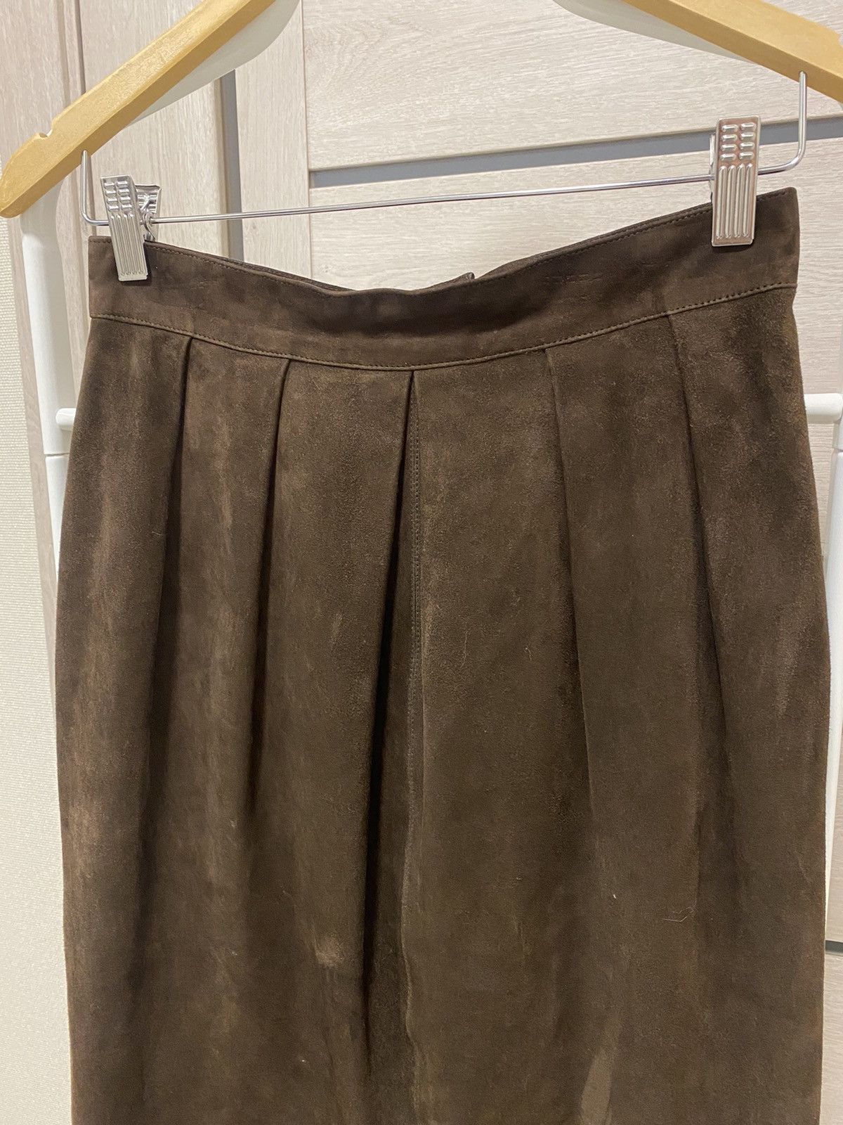 Leather × Salvatore Ferragamo × Vintage Salvatore Ferragamo Vintage Made in Italy Leather Skirt Size 42" / US 20 - 5 Thumbnail