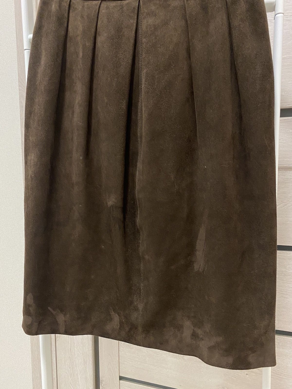 Leather × Salvatore Ferragamo × Vintage Salvatore Ferragamo Vintage Made in Italy Leather Skirt Size 42" / US 20 - 6 Thumbnail