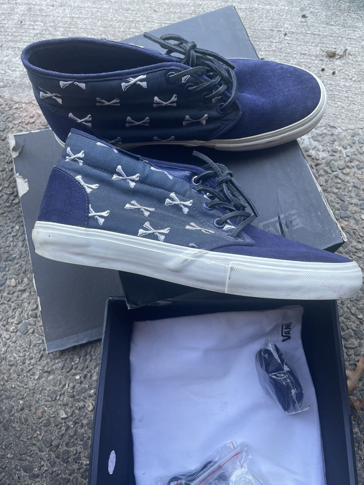 Wtaps Wtaps x Vans Bones Navy Chukkas sz 9 Size US 9 / EU 42 - 2 Thumbnail