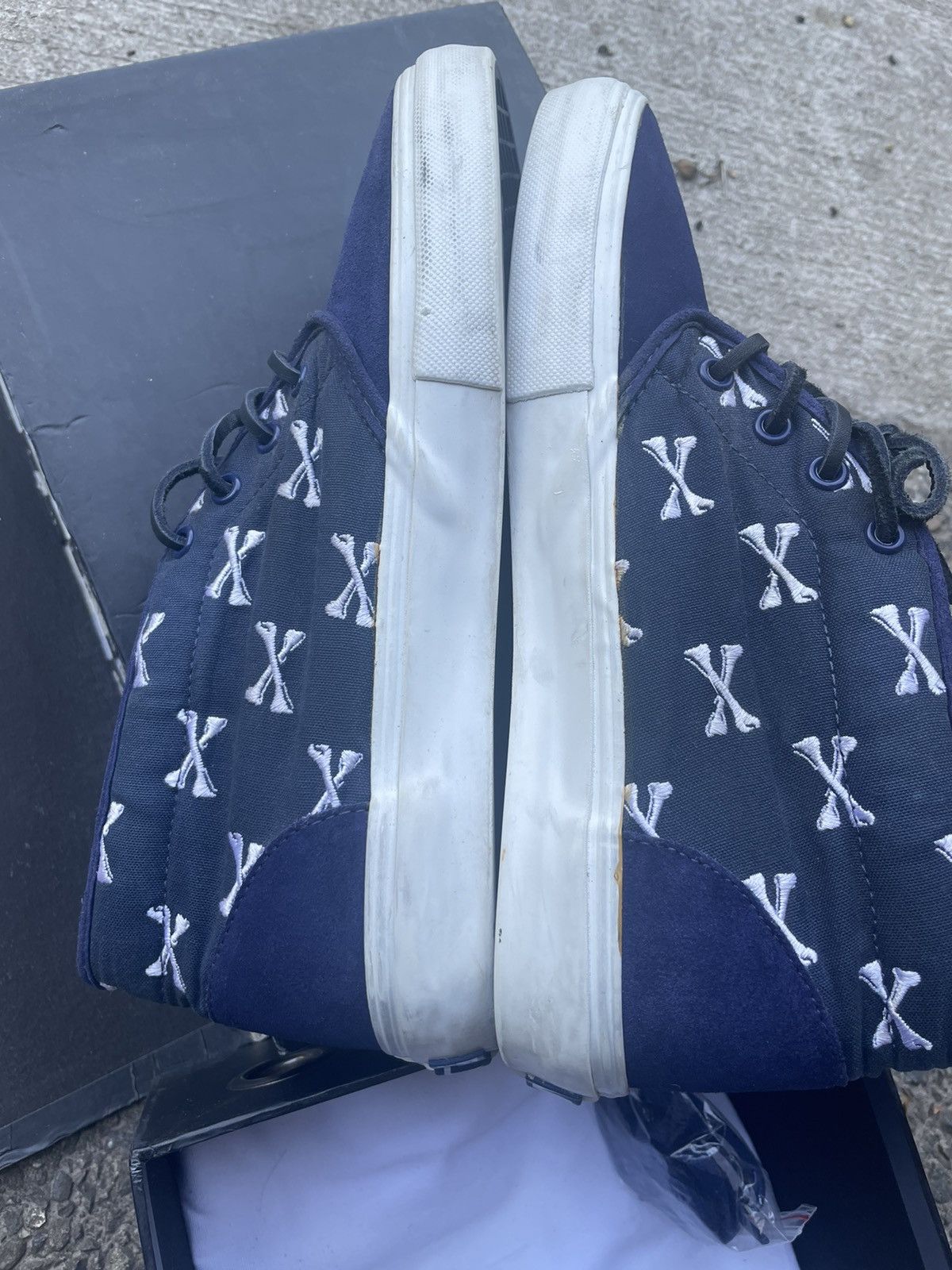 Wtaps Wtaps x Vans Bones Navy Chukkas sz 9 Size US 9 / EU 42 - 8 Thumbnail