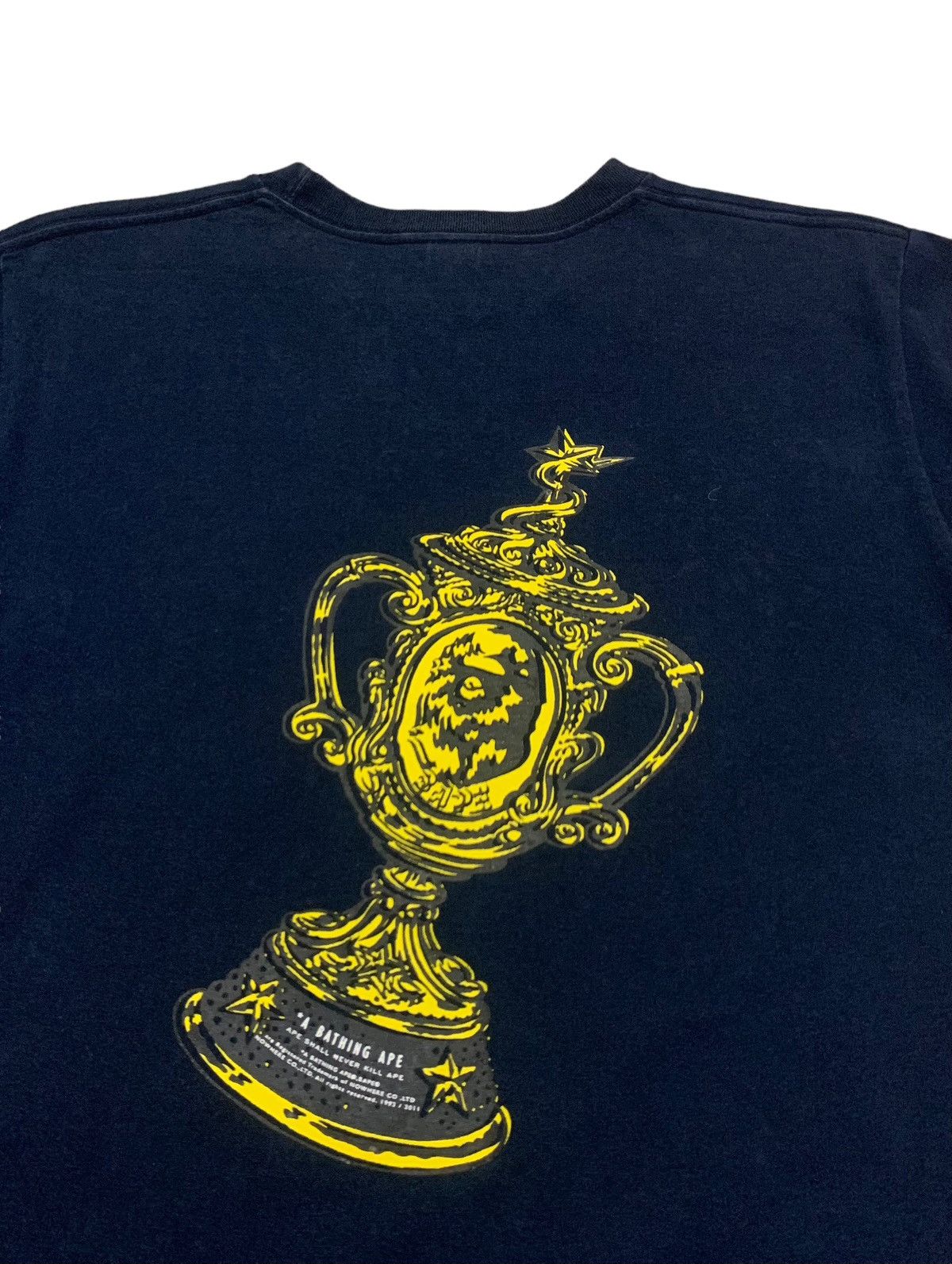 Bape Rare Design Vintage Japanese Brand Bathing Ape T-shirt 2000s Size US S / EU 44-46 / 1 - 3 Thumbnail