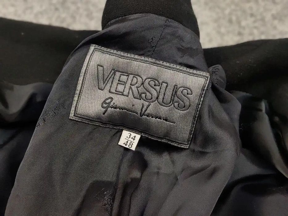 Versace Vintage Versus Gianni Versace Black Wool Coach Women Jacket Size XL / US 12-14 / IT 48-50 - 8 Thumbnail
