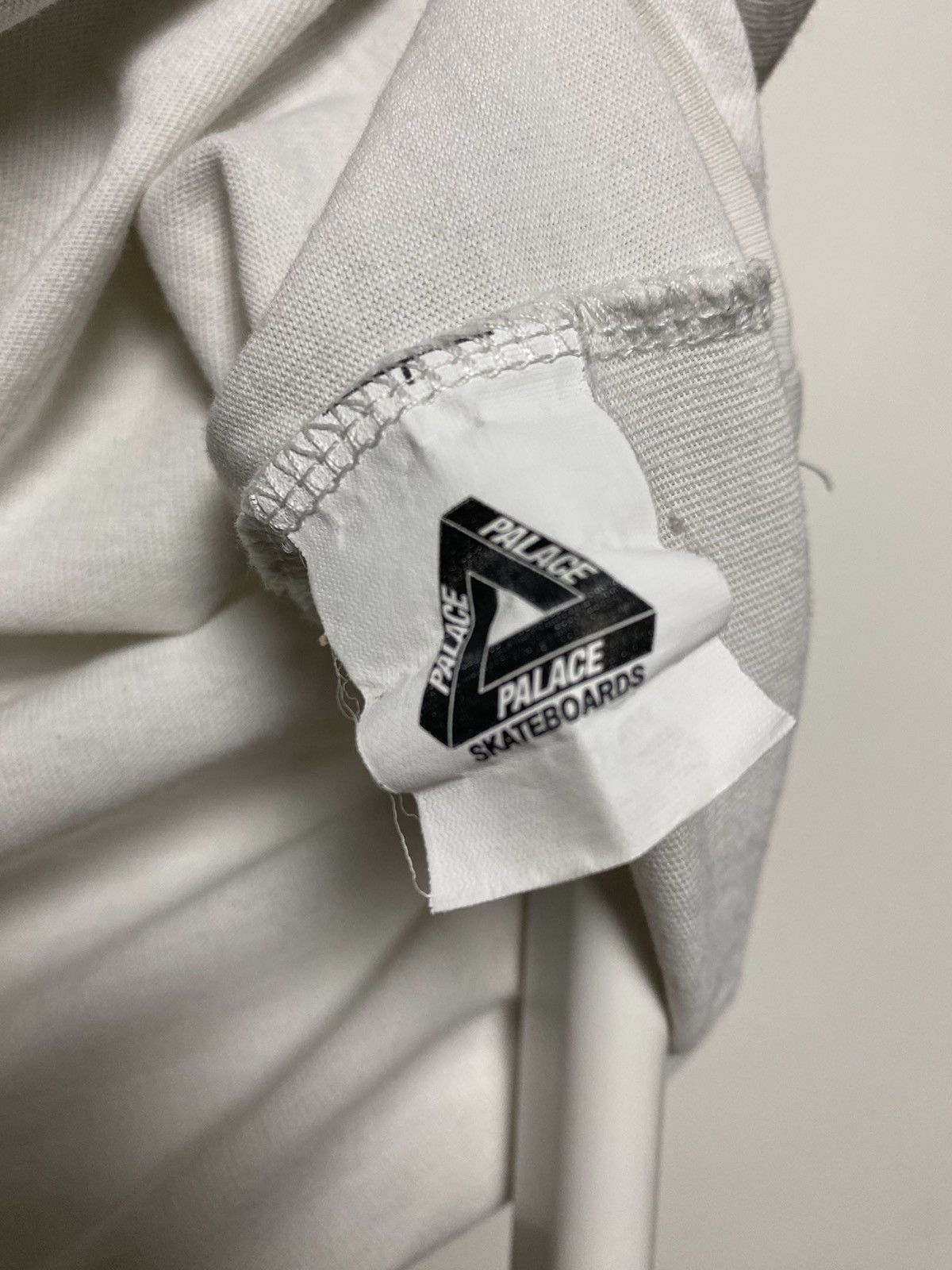 Palace Palace T-shirt white camo tri ferg Size US M / EU 48-50 / 2 - 7 Thumbnail