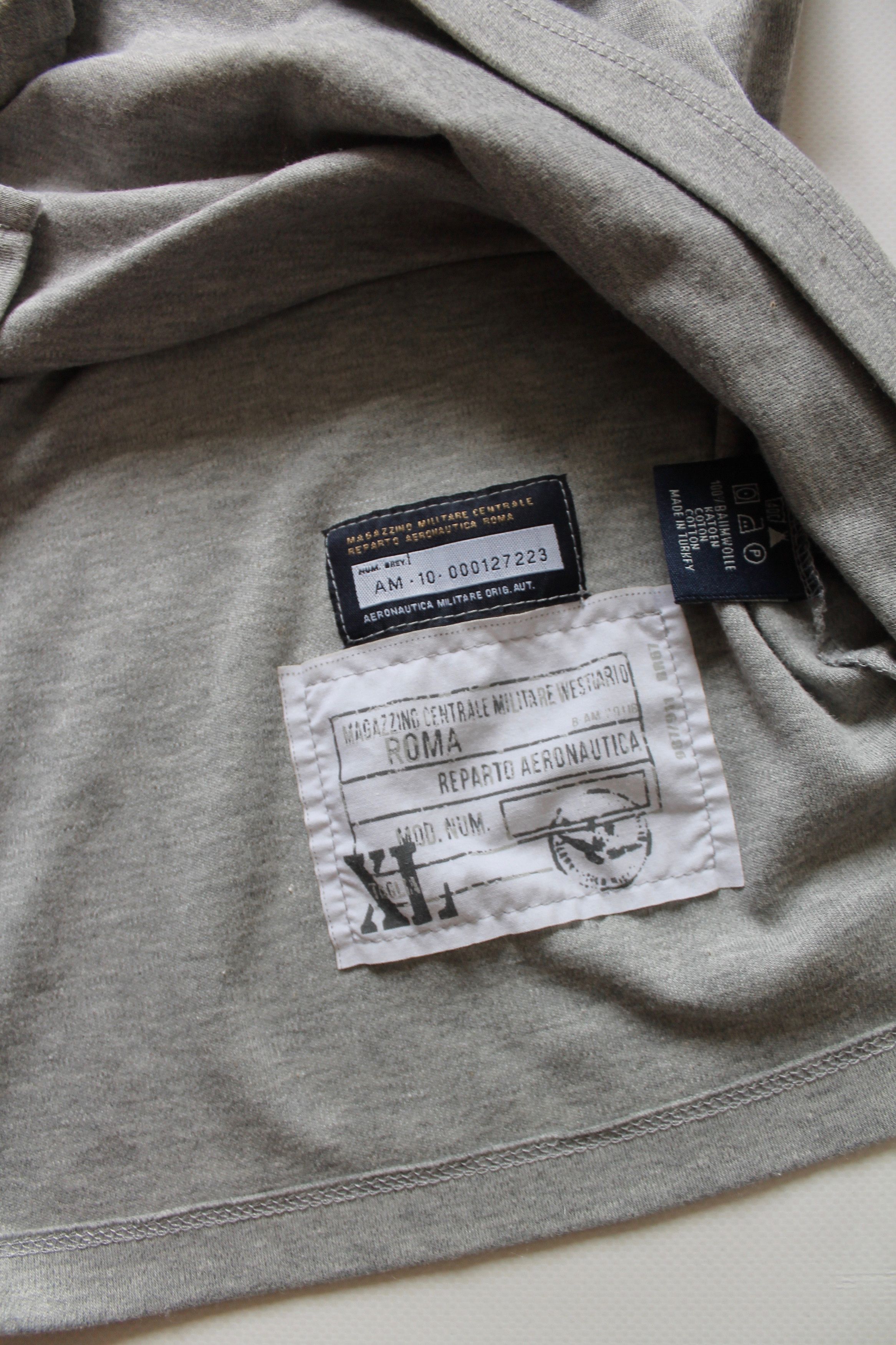 Aeronautica Militare Aeronautica Militare Polo Shirt Gray Size US L / EU 52-54 / 3 - 14 Thumbnail