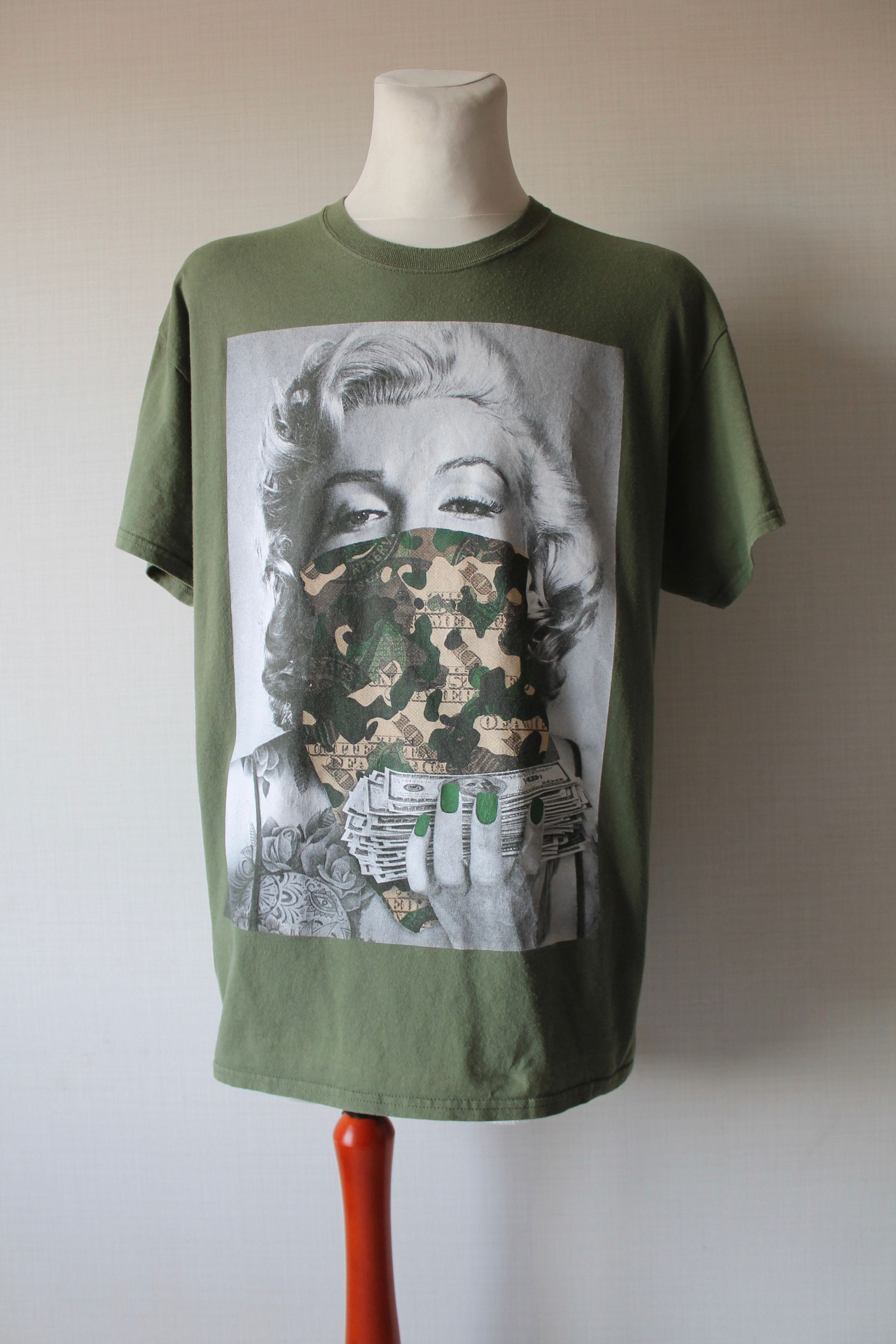 Vintage Marilyn Monroe Dollars Bandana Green Heavy Cotton T Shirt Size US XL / EU 56 / 4 - 7 Thumbnail