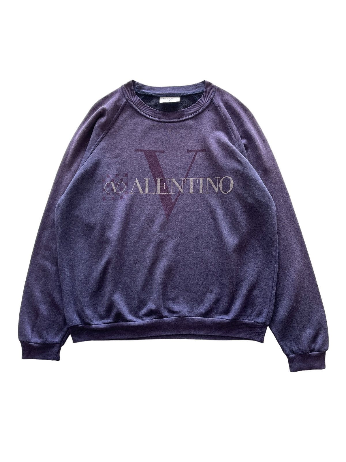 Valentino Valentino Sunfaded Big Logo Sweatshirts Size US L / EU 52-54 / 3 - 2 Thumbnail