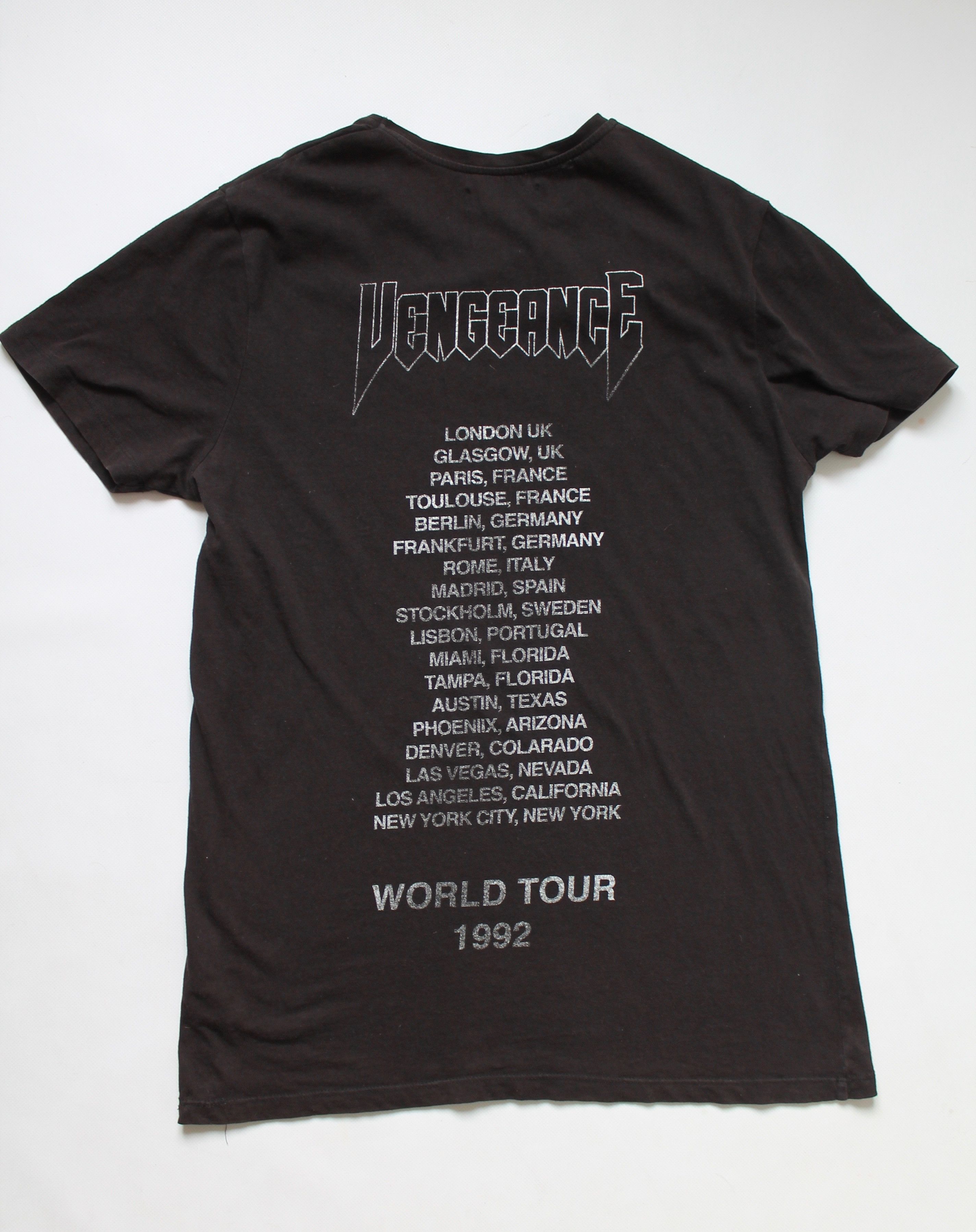 Band Tees Vengeance World tour 1992 REPRINTt shirt Faded Black Worn Size US S / EU 44-46 / 1 - 10 Thumbnail