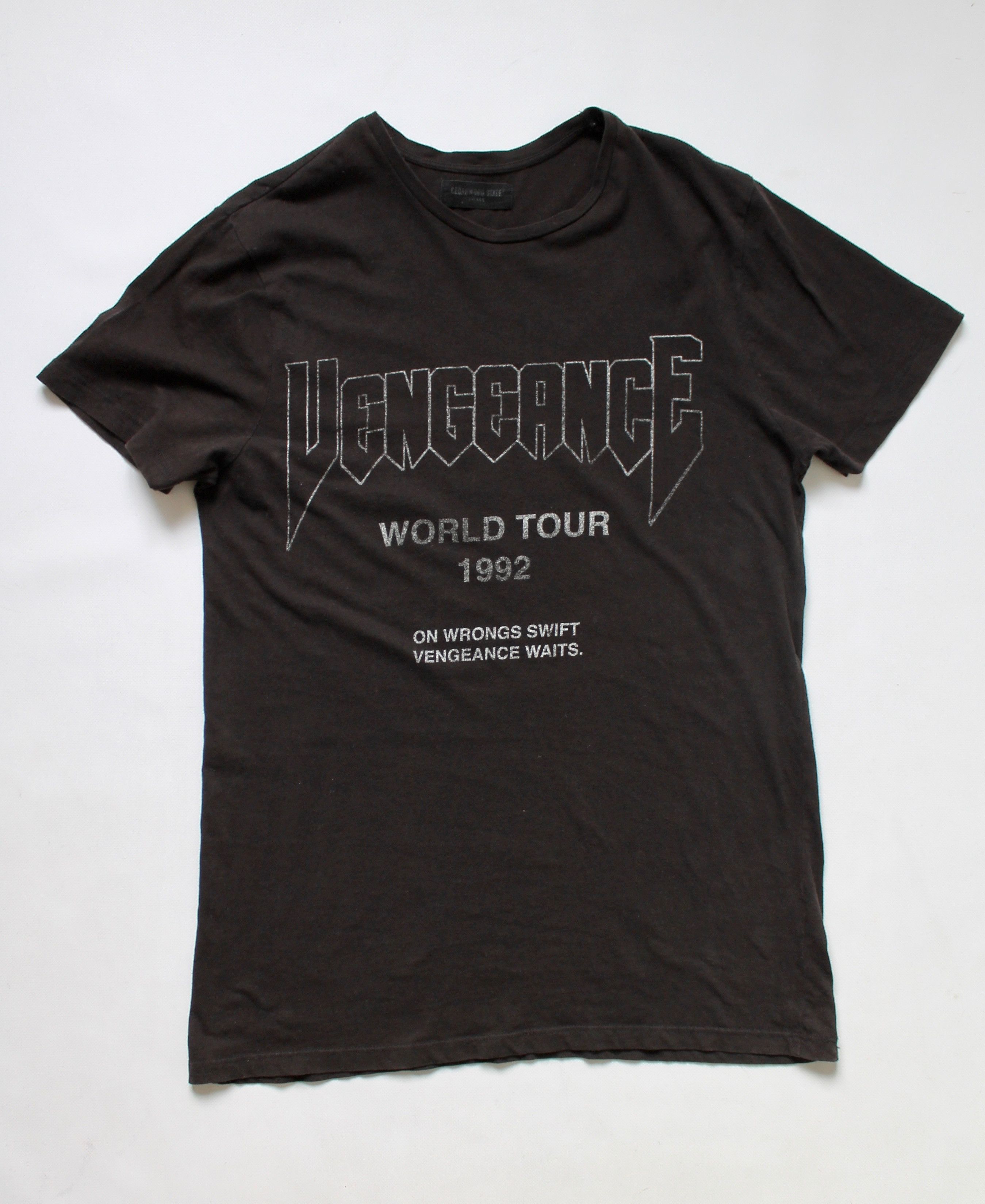 Band Tees Vengeance World tour 1992 REPRINTt shirt Faded Black Worn Size US S / EU 44-46 / 1 - 7 Thumbnail