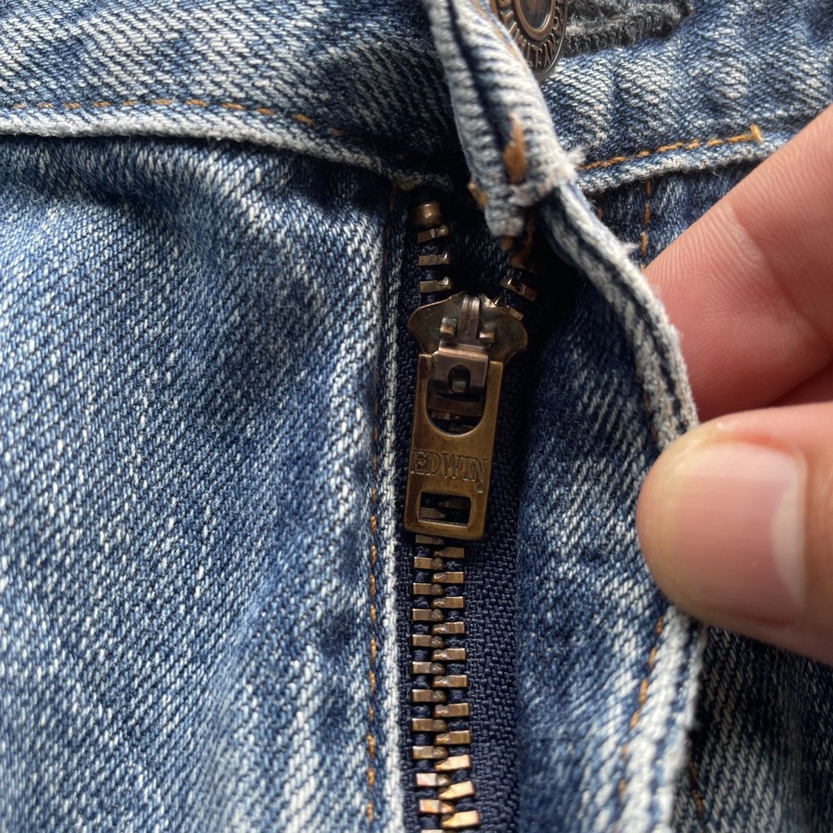 Japanese Brand 90s Vintage Edwin 503 Faded Distressed Denim Jeans Pants W31 Size US 31 - 8 Thumbnail