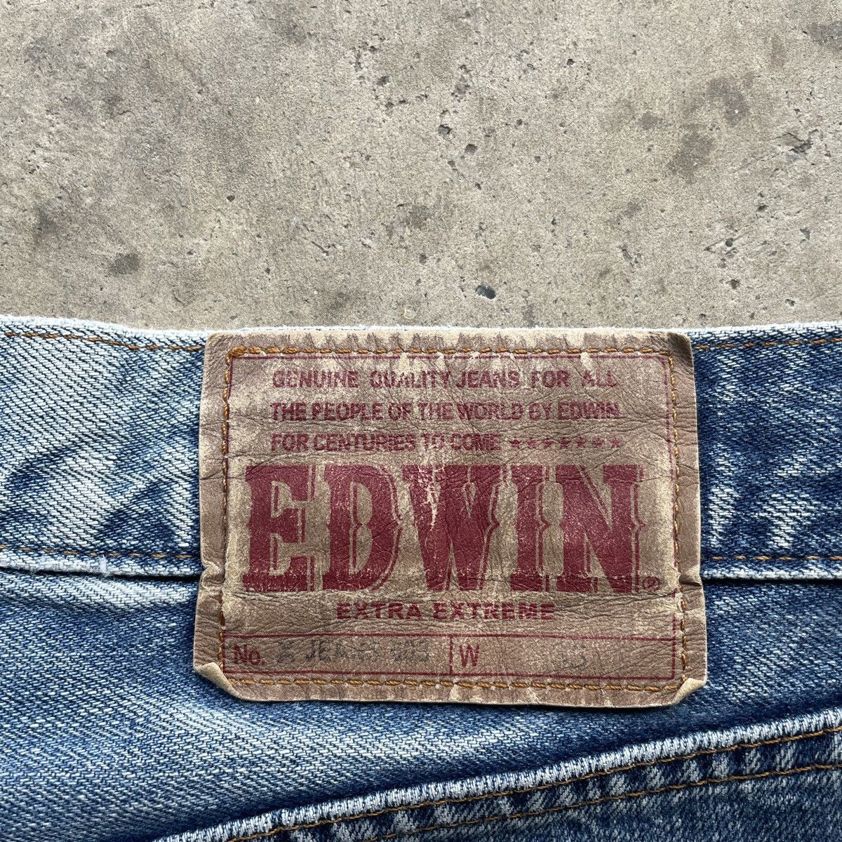 Japanese Brand 90s Vintage Edwin 503 Faded Distressed Denim Jeans Pants W31 Size US 31 - 11 Thumbnail