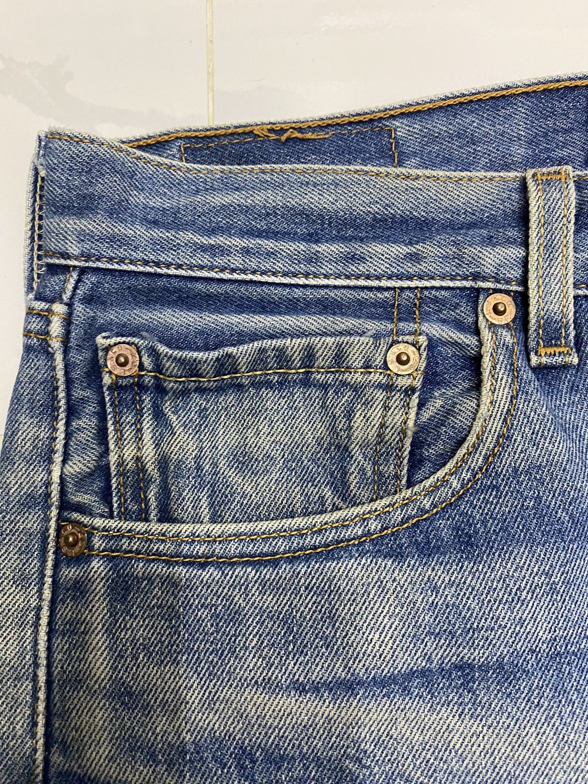 Levi's VINTAGE LEVIS 501 SINGLE R MEXICO DISTRESSED DENIM JEANS Size US 32 / EU 48 - 10 Thumbnail