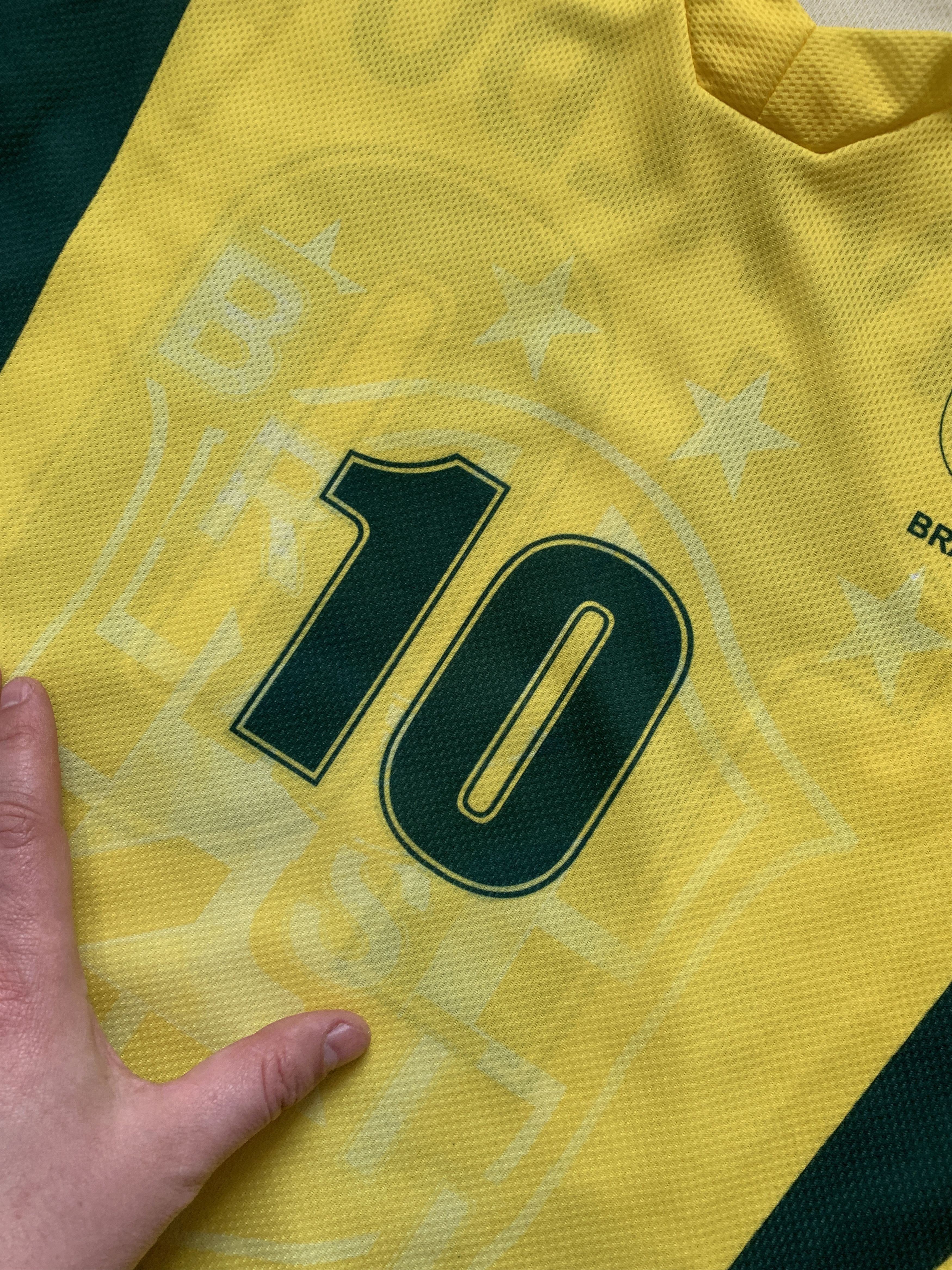 Vintage Vintage Brasil Rivaldo 10 Jersey Size US L / EU 52-54 / 3 - 5 Thumbnail