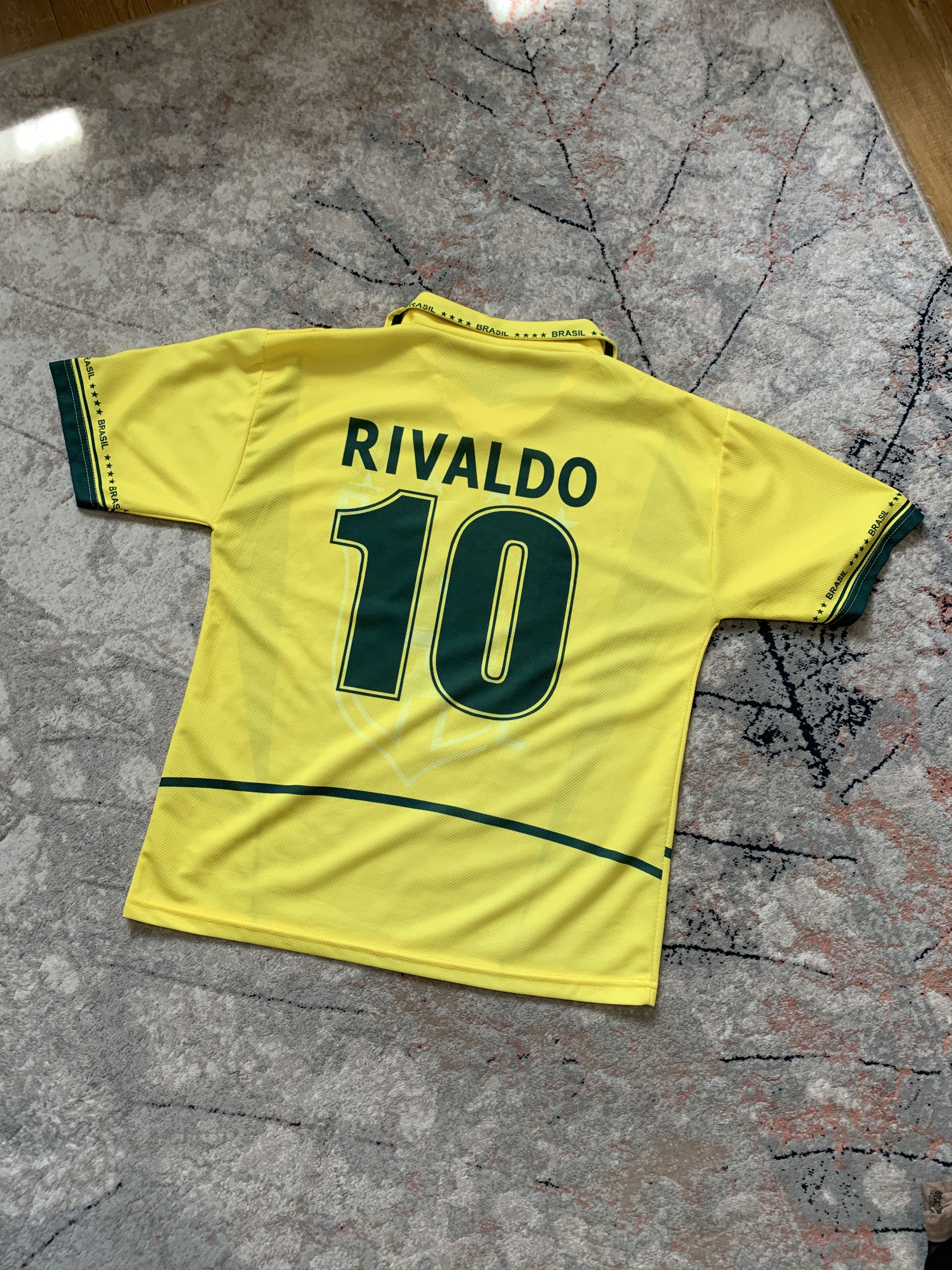 Vintage Vintage Brasil Rivaldo 10 Jersey Size US L / EU 52-54 / 3 - 3 Thumbnail