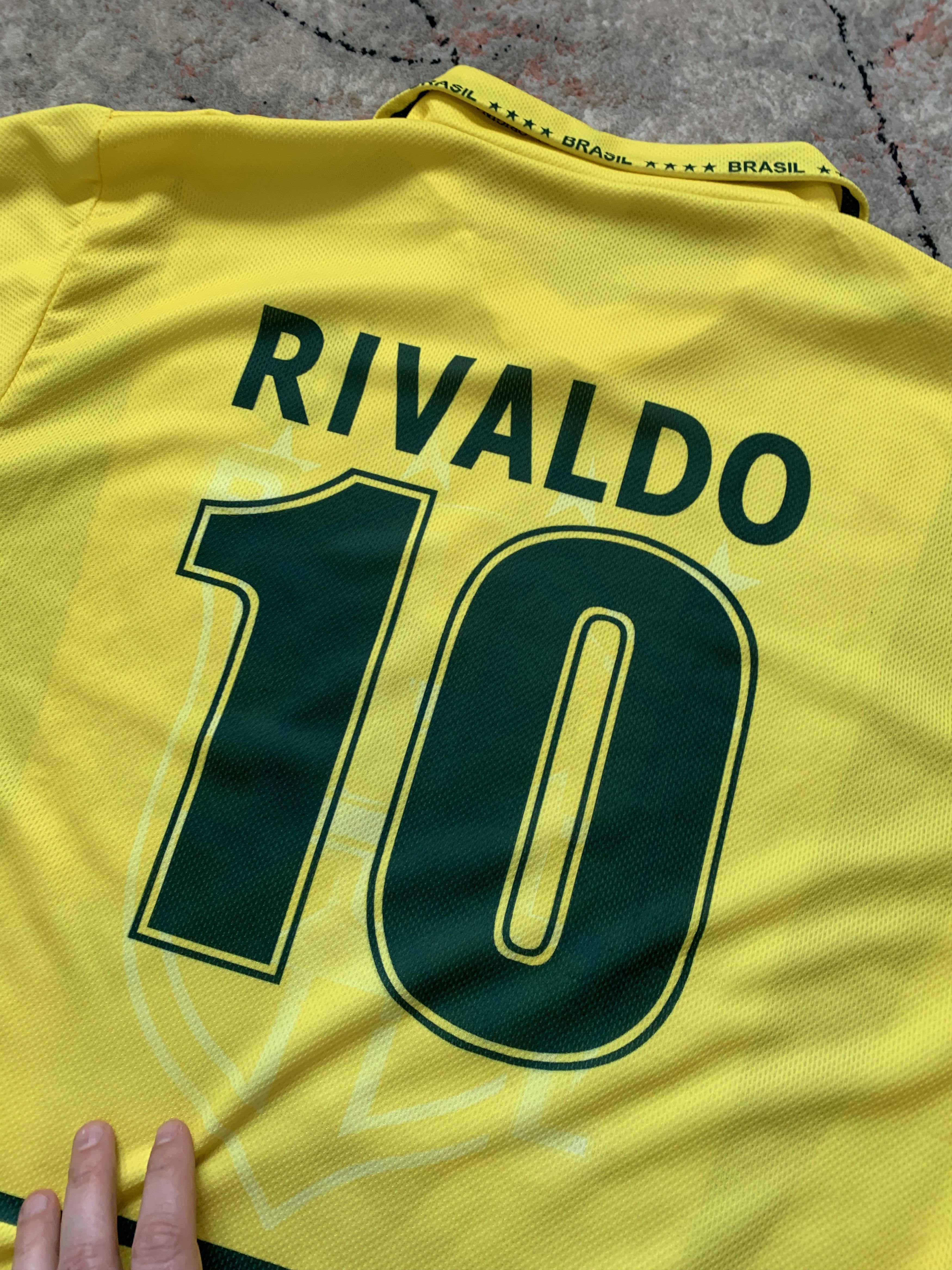 Vintage Vintage Brasil Rivaldo 10 Jersey Size US L / EU 52-54 / 3 - 9 Thumbnail
