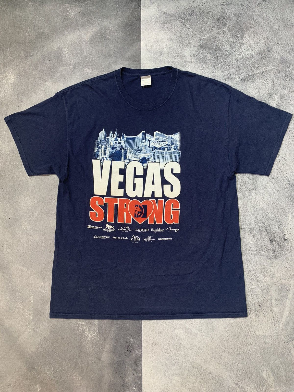 Other Vintage Y2K Vegas Strong tee big logo streetwear size XL Size US XL / EU 56 / 4 - 1 Thumbnail