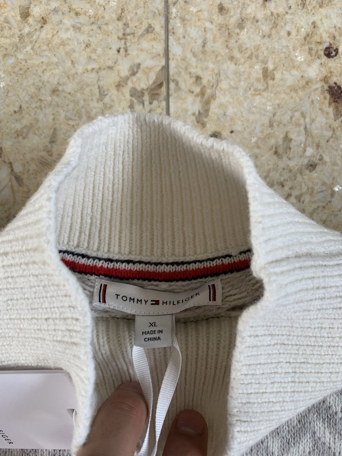Tommy Hilfiger Geo Fair Isle Sweater Size US XL / EU 56 / 4 - 10 Thumbnail