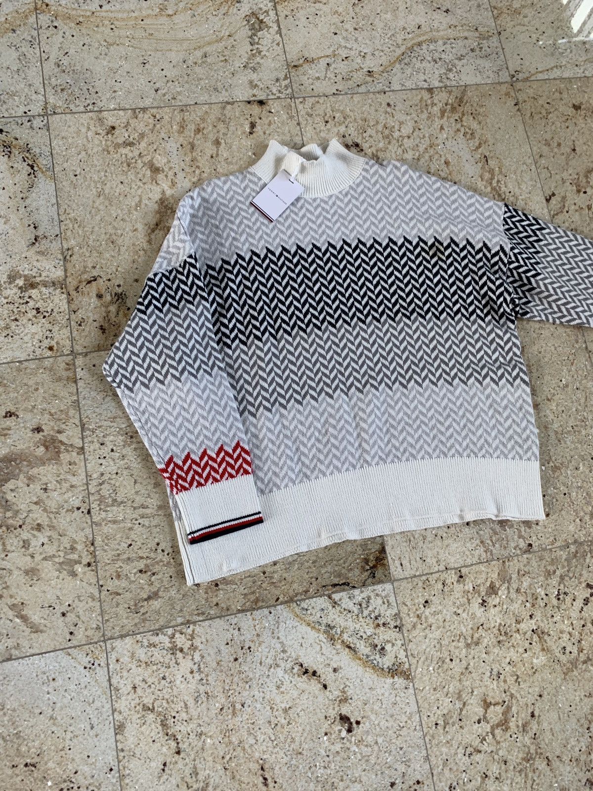 Tommy Hilfiger Geo Fair Isle Sweater Size US XL / EU 56 / 4 - 4 Thumbnail