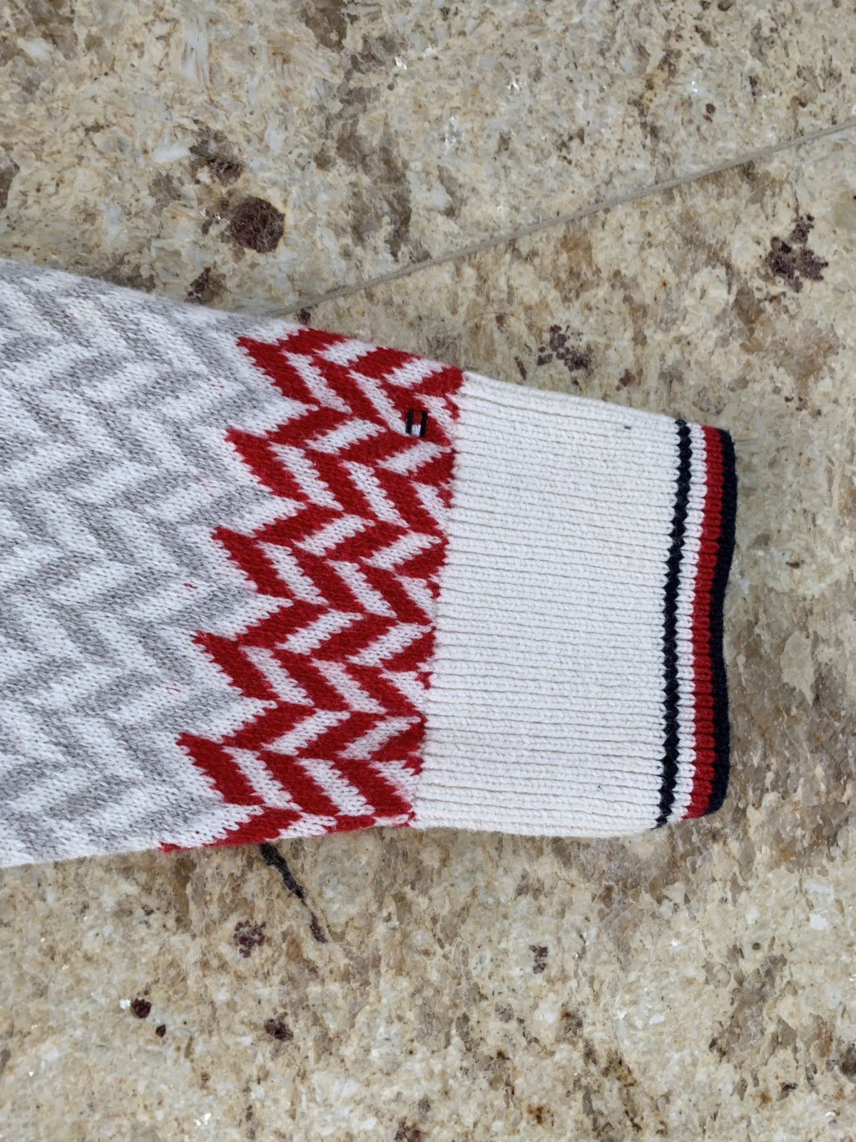 Tommy Hilfiger Geo Fair Isle Sweater Size US XL / EU 56 / 4 - 9 Thumbnail