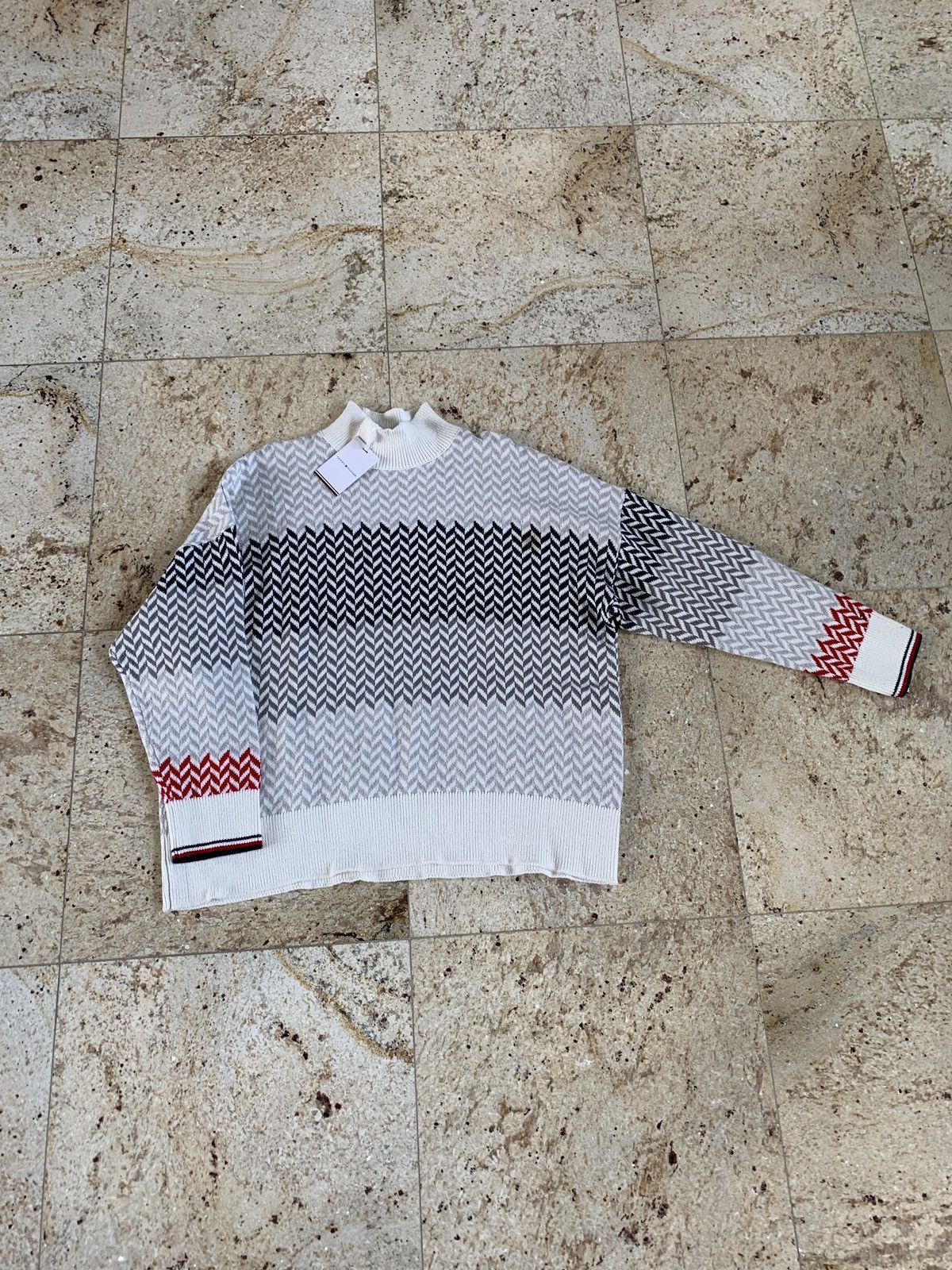 Tommy Hilfiger Geo Fair Isle Sweater Size US XL / EU 56 / 4 - 2 Thumbnail