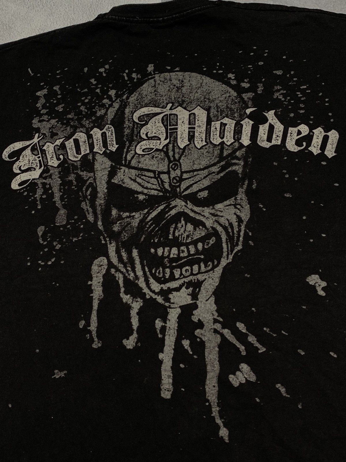 Band Tees Vintage 90s Iron Maiden band tee big logo streetwear size XL Size US XL / EU 56 / 4 - 4 Thumbnail