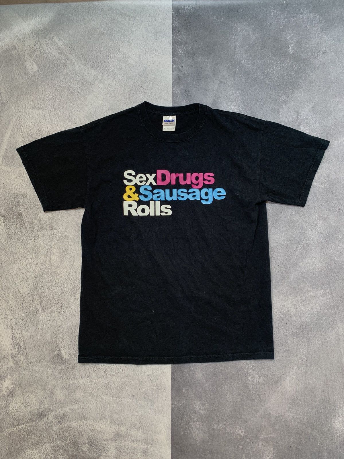Vintage Vintage Y2K “ Sex Drugs Sausage Rolls “ tee big logo size M Size US M / EU 48-50 / 2 - 1 Thumbnail