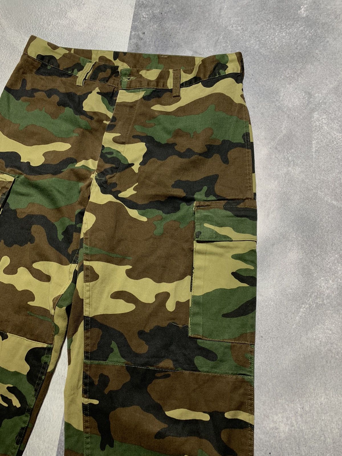Vintage Vintage NATO combat cargo camo military trouser size L Size US 34 / EU 50 - 2 Thumbnail