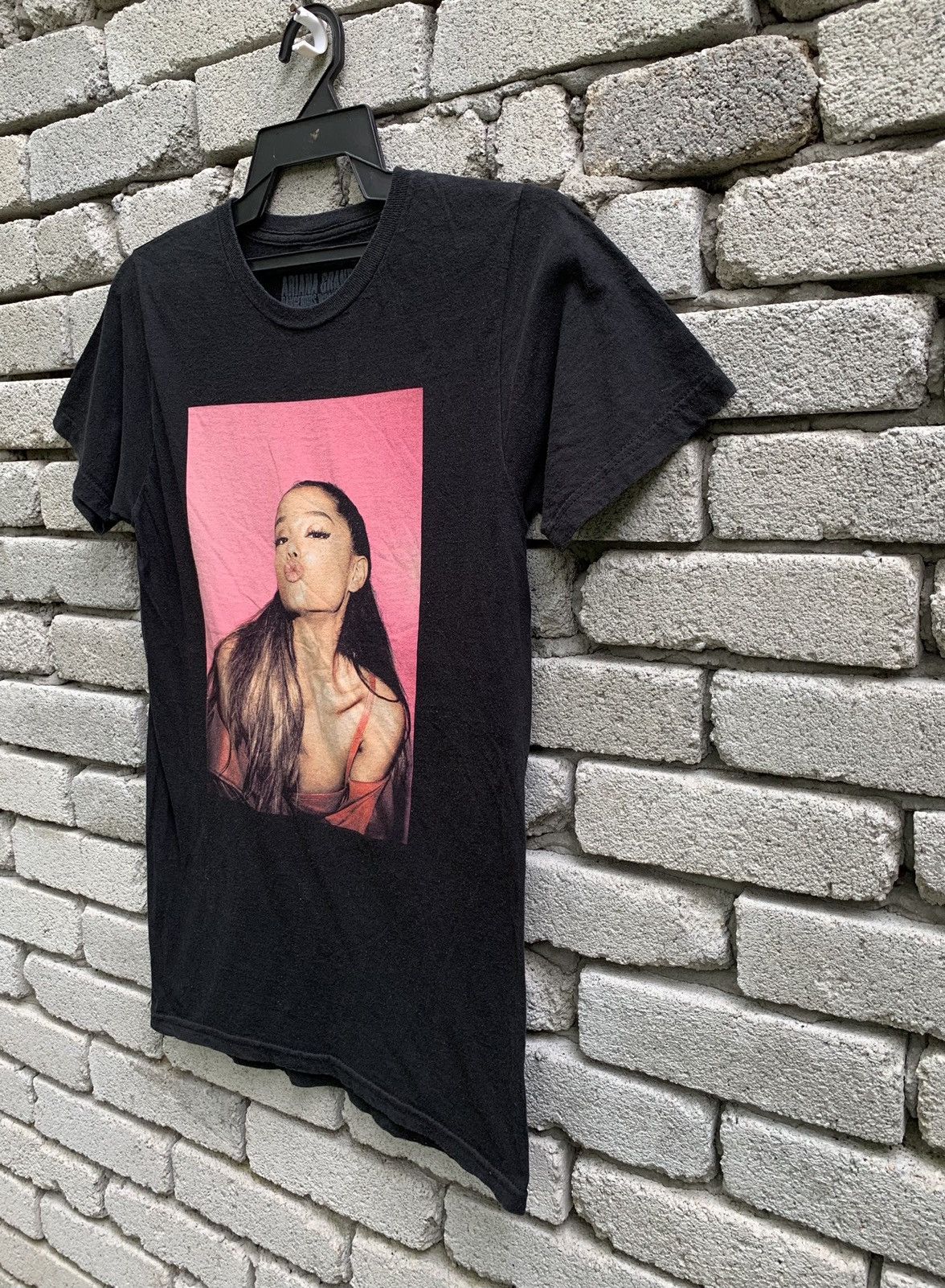Band Tees 🔥🔥 Ariana Grande Dangerous Woman Tour T Shirt Size US S / EU 44-46 / 1 - 4 Thumbnail