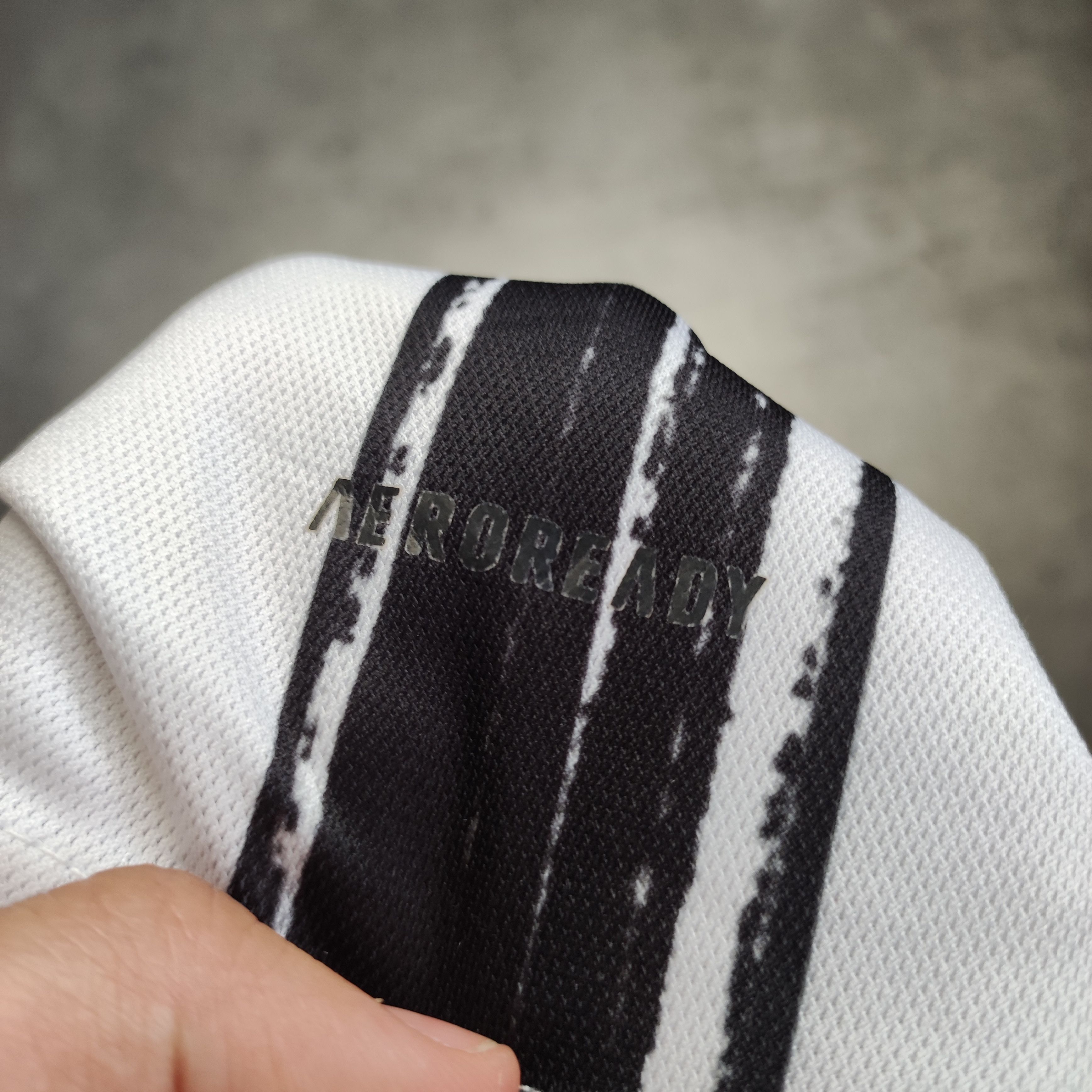 Adidas RARE Juventus FC 2020 Home 7 Cristiano Ronaldo Jersey Size US S / EU 44-46 / 1 - 6 Thumbnail