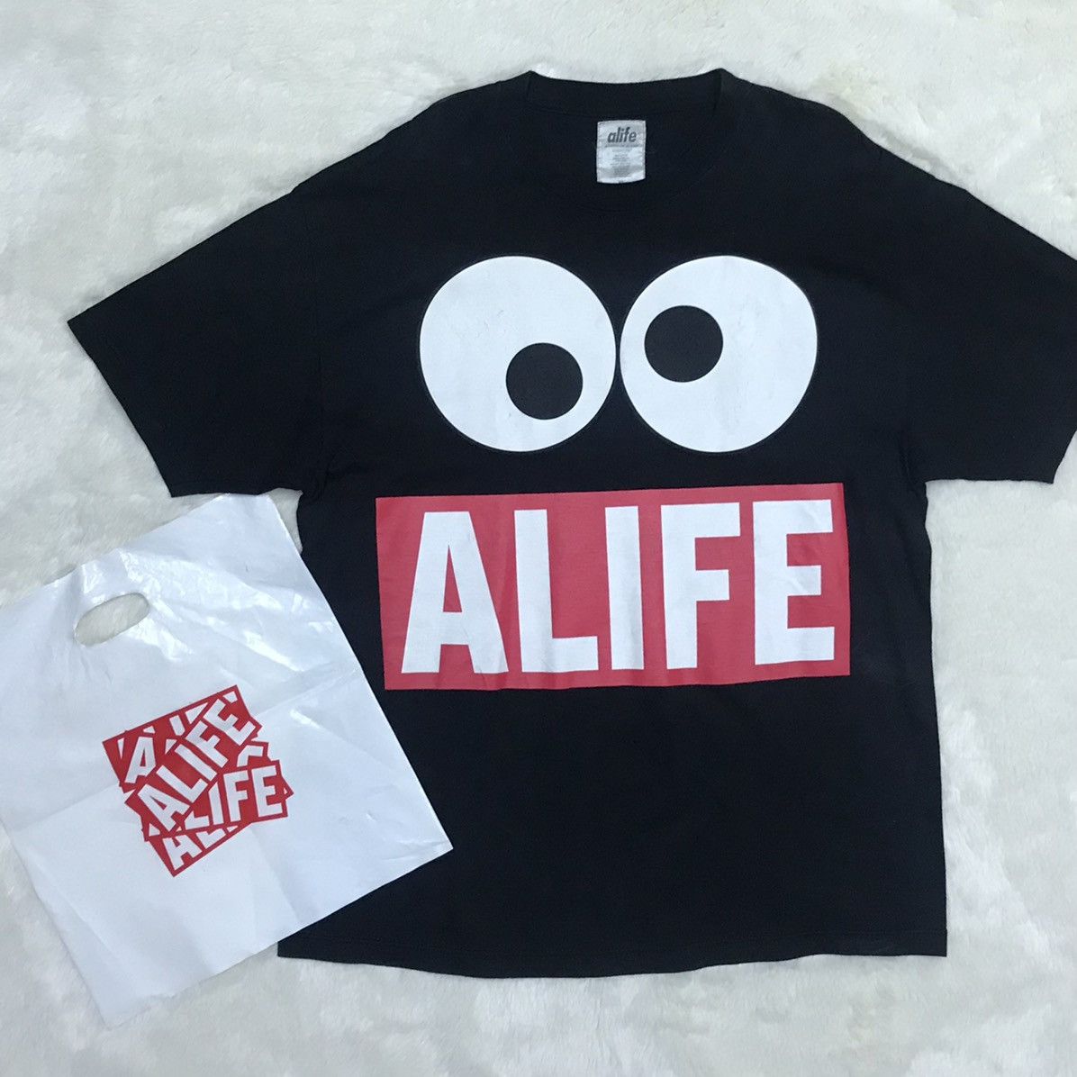 Alife Vintage ALIFE NYC T-Shirt - Rivington Club Exclusive Size US XL / EU 56 / 4 - 1 Thumbnail